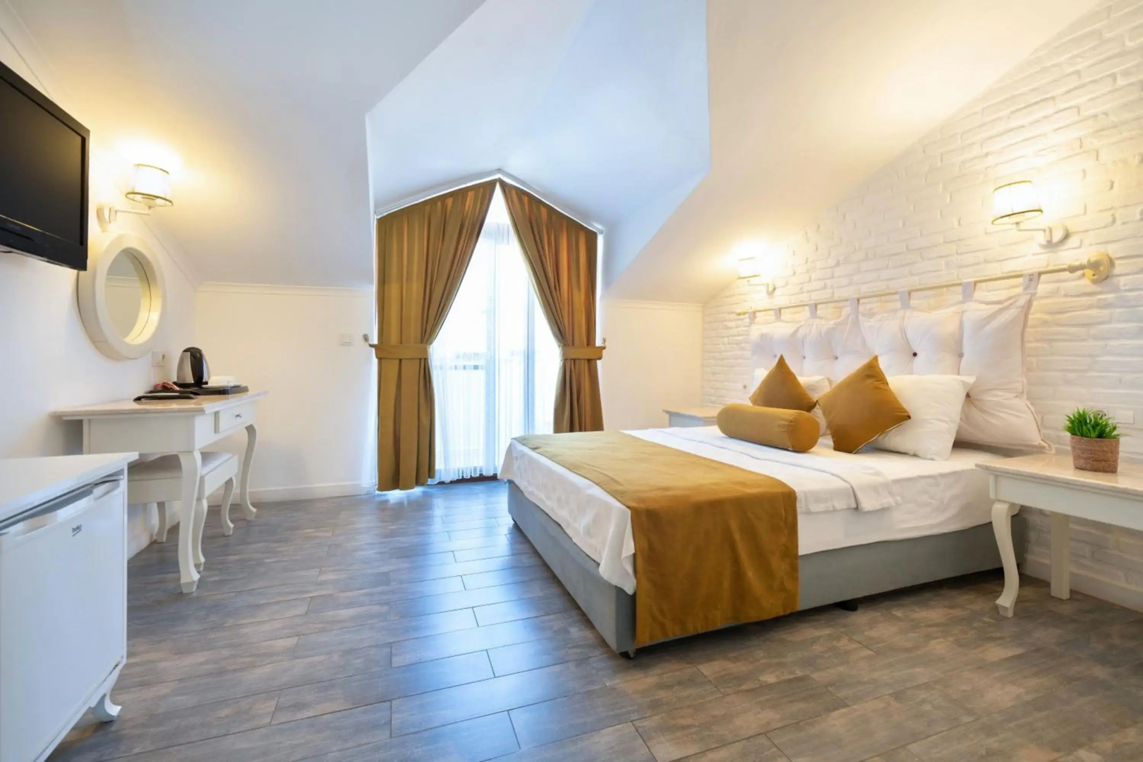 Ata Lagoon Beach Hotel