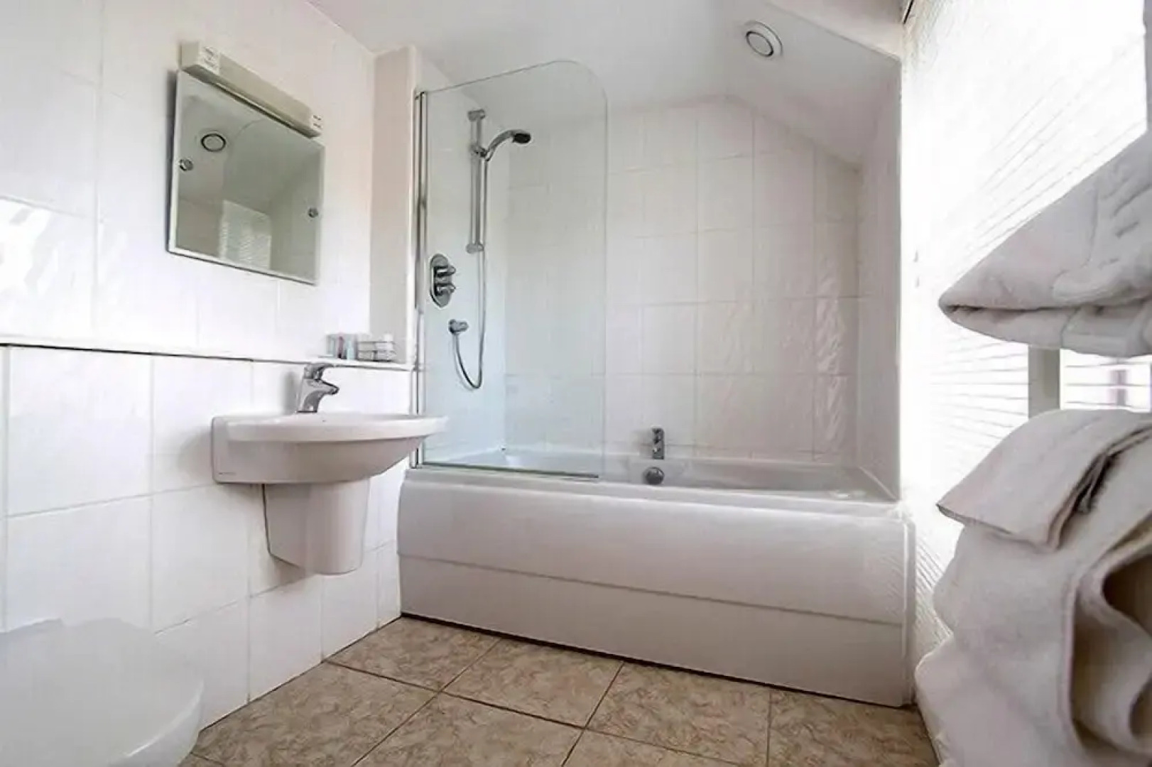 Centre of Britain Hotel & Restaurant