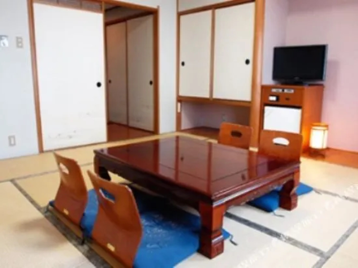 Hotel Yes Nagahama Ekimaekan