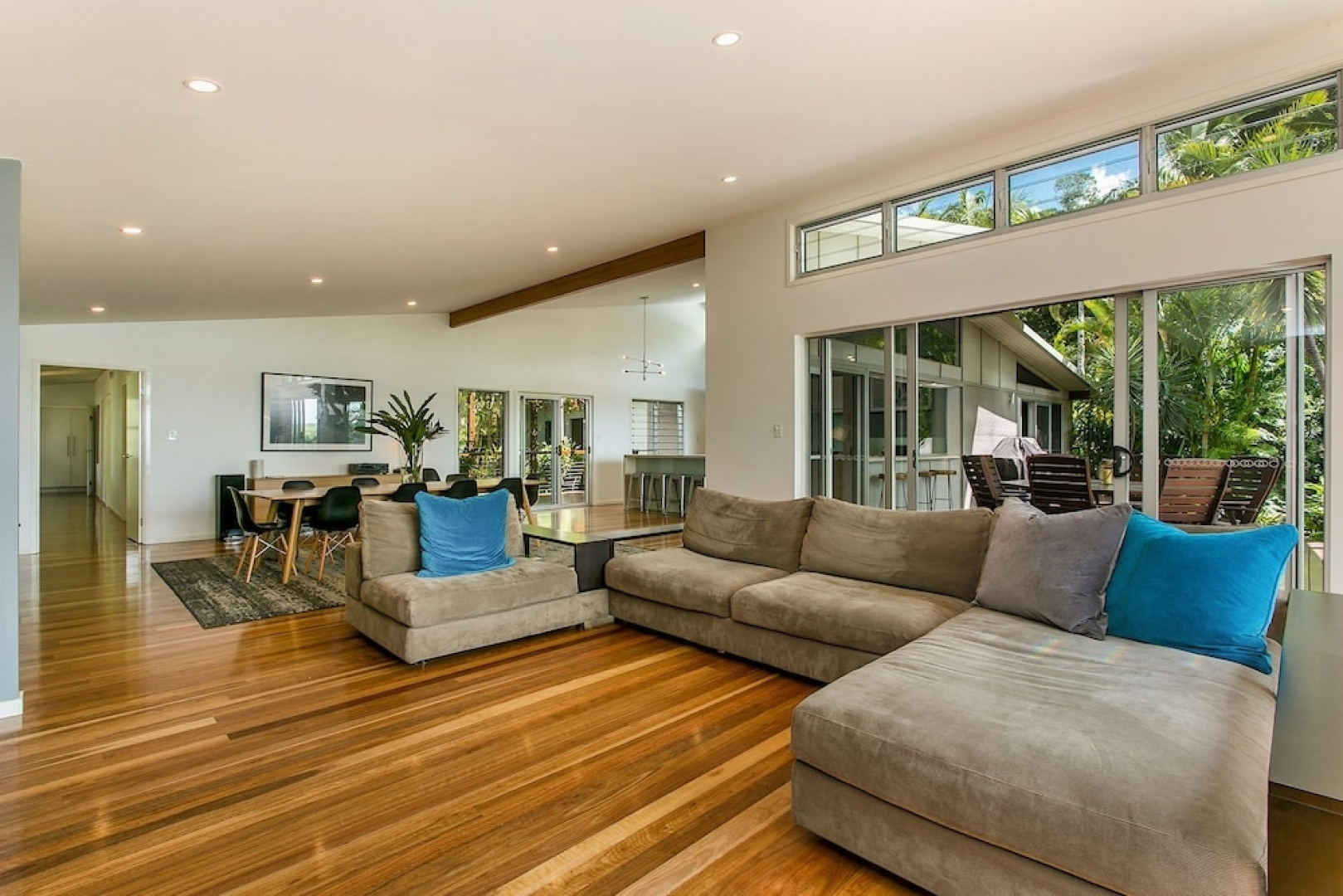 Rosewood House - sweeping ocean views