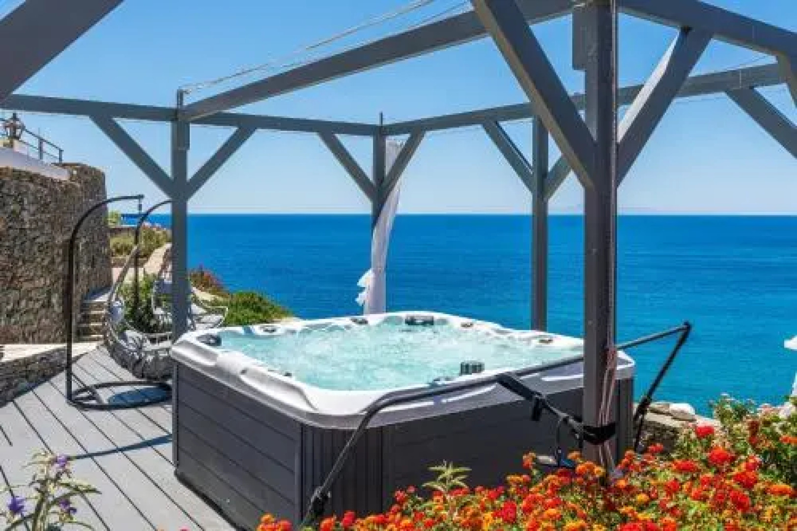 Blueros Luxury Villa