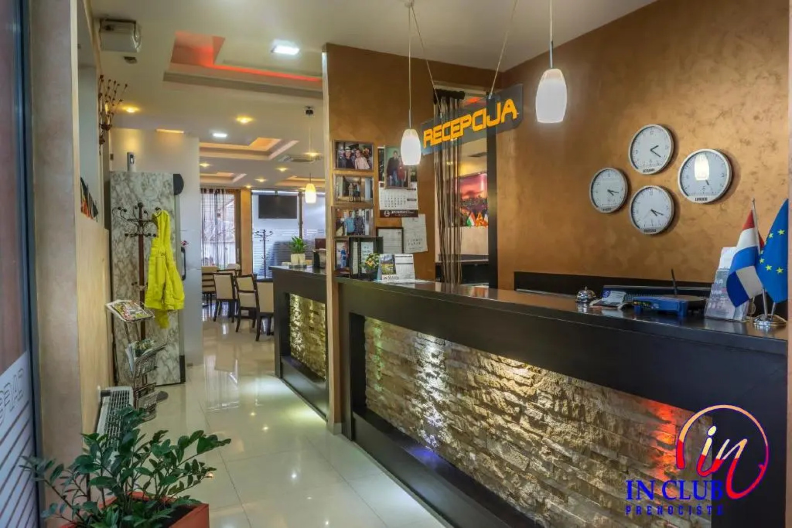 Apartment and Rooms In Club