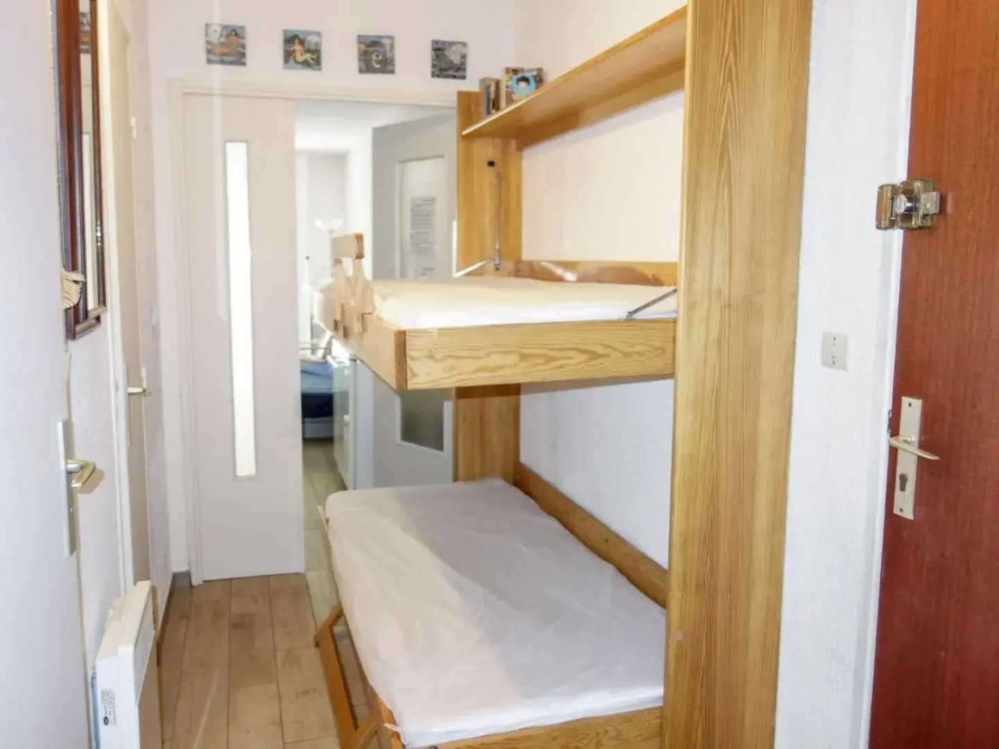 Studio 2 + 2 dans résidence avec piscine
