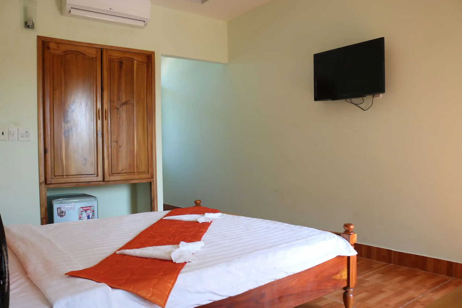 Sunrise Village Hotel