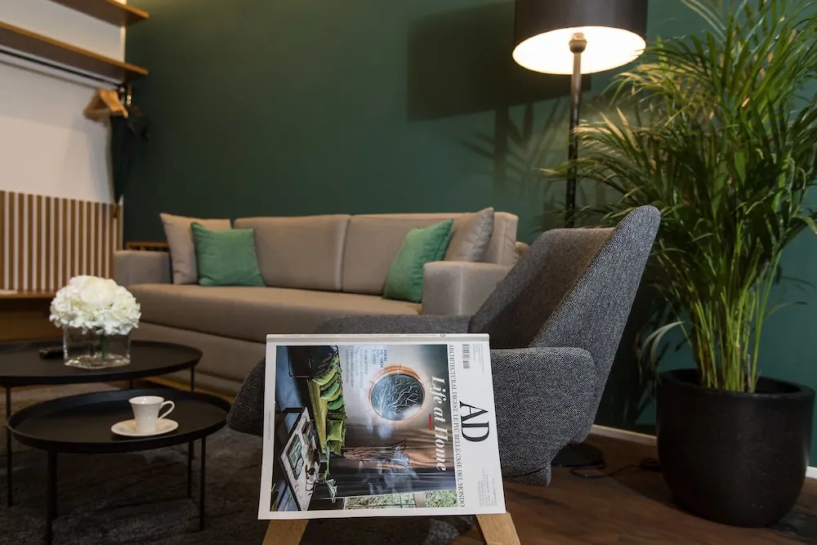 Dominic Smart & Luxury Suites Parliament