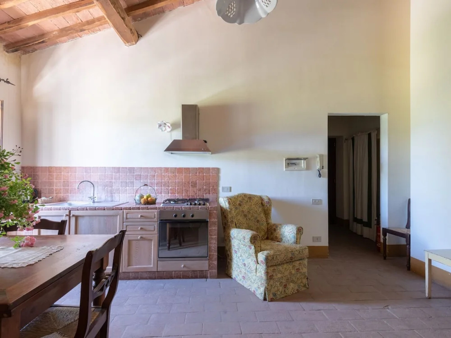 Traditional Apartment in Rapolano Terme with Swimming Pool