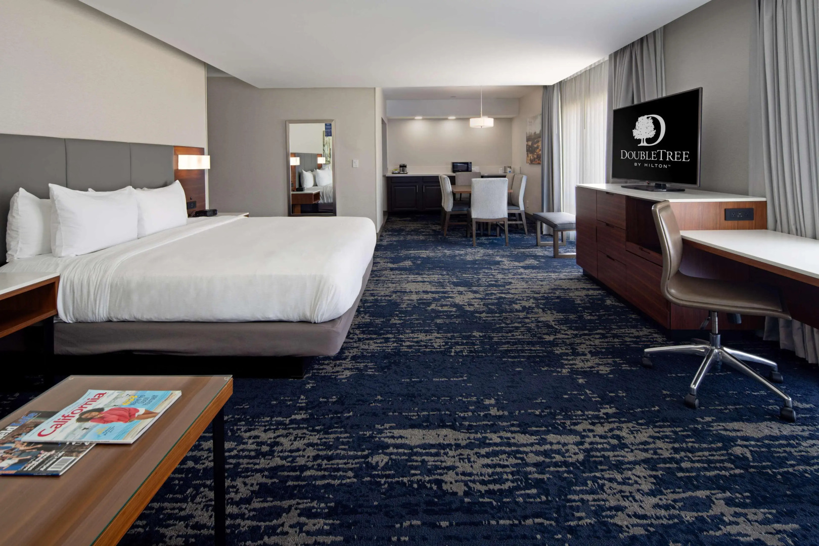 DoubleTree by Hilton Hotel Bakersfield