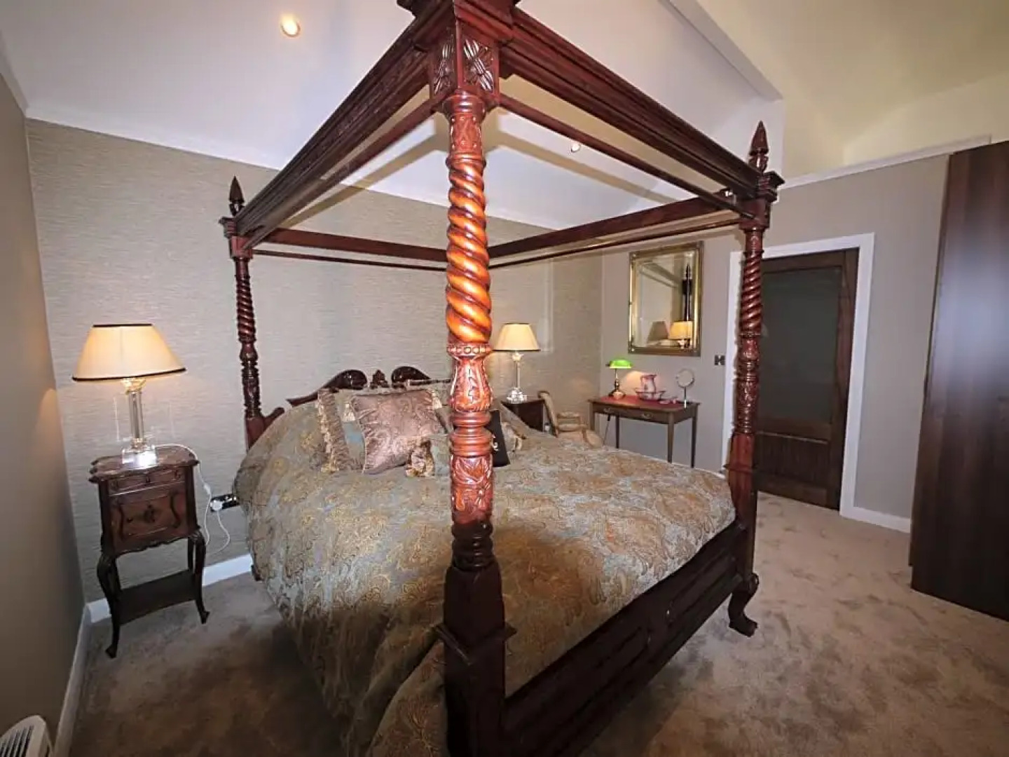 The Carriage Houses at Beechpark House