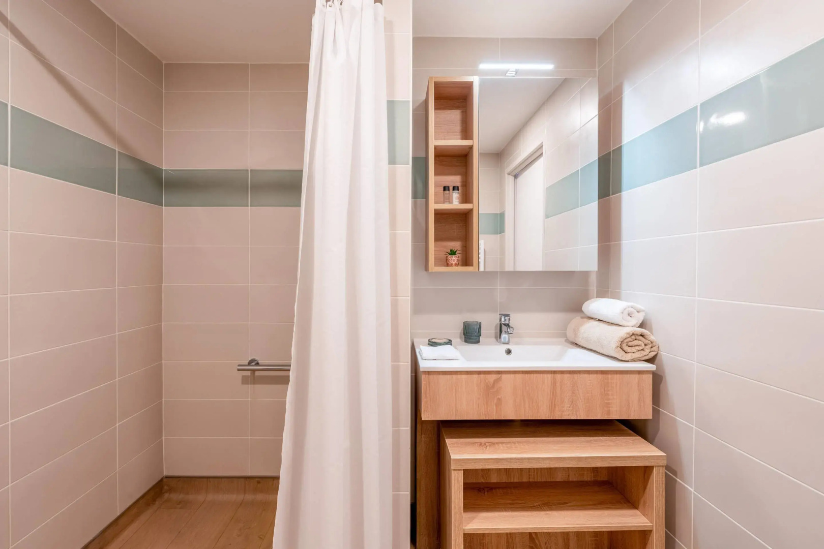 Quality Suites Moissy-Cramayel