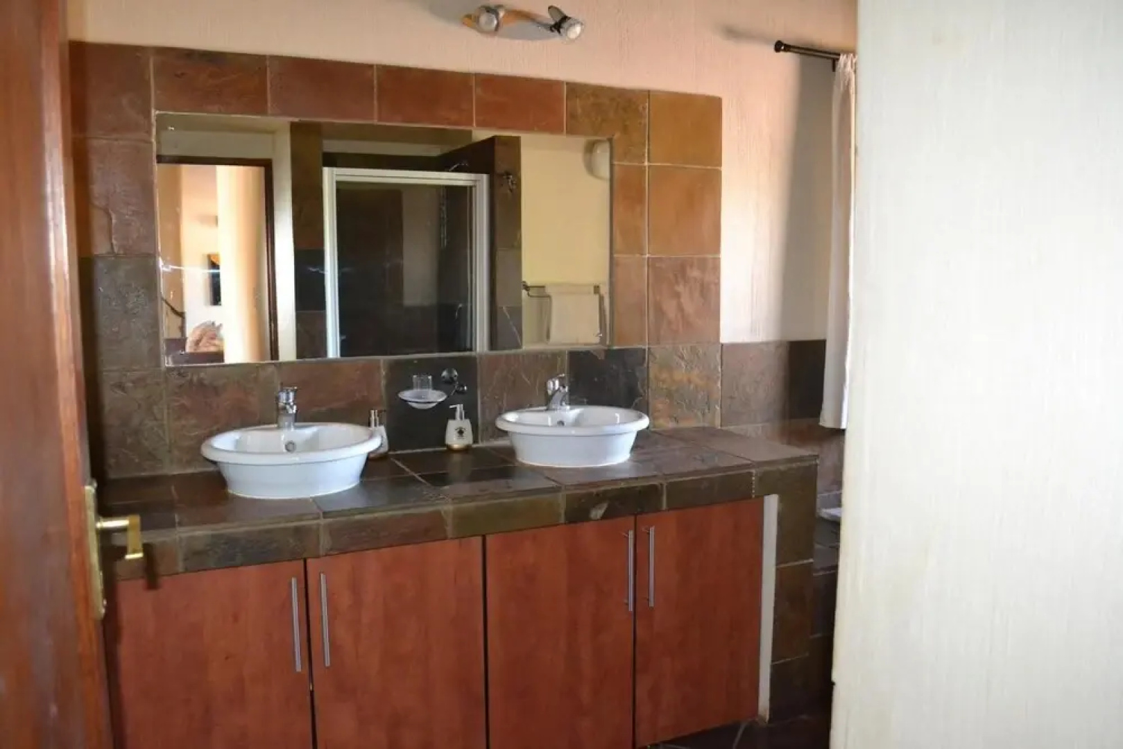 Makhato 84 Bush Lodge