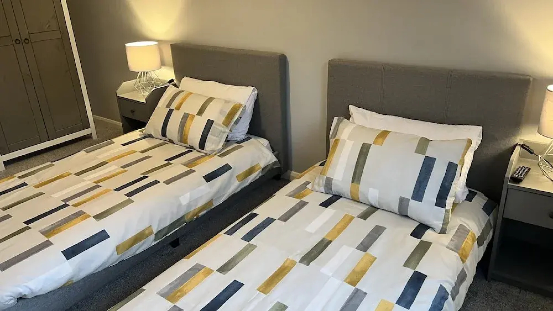 vERY comfy town house