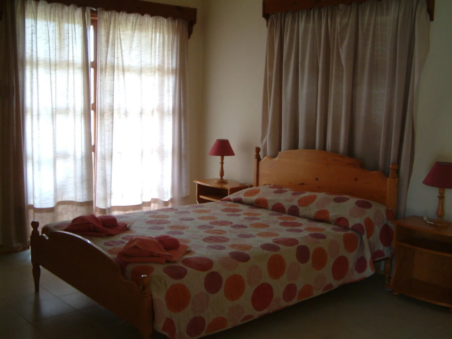 Pelekanos Apartments