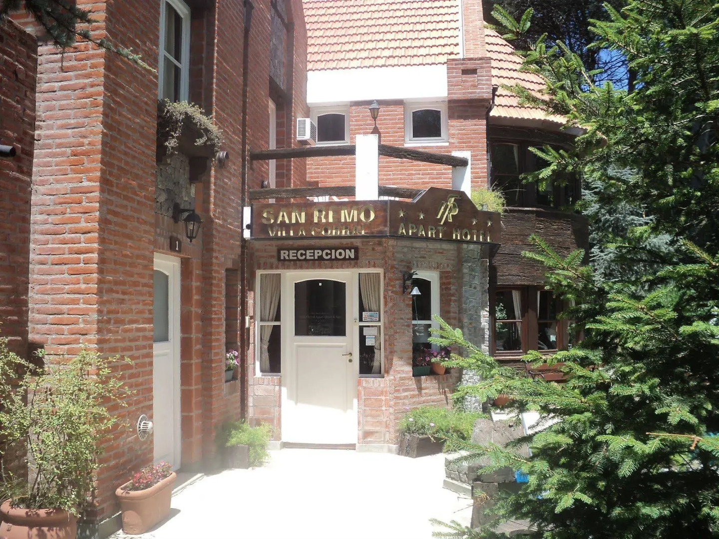 San Remo Villa Corral Apart Hotel