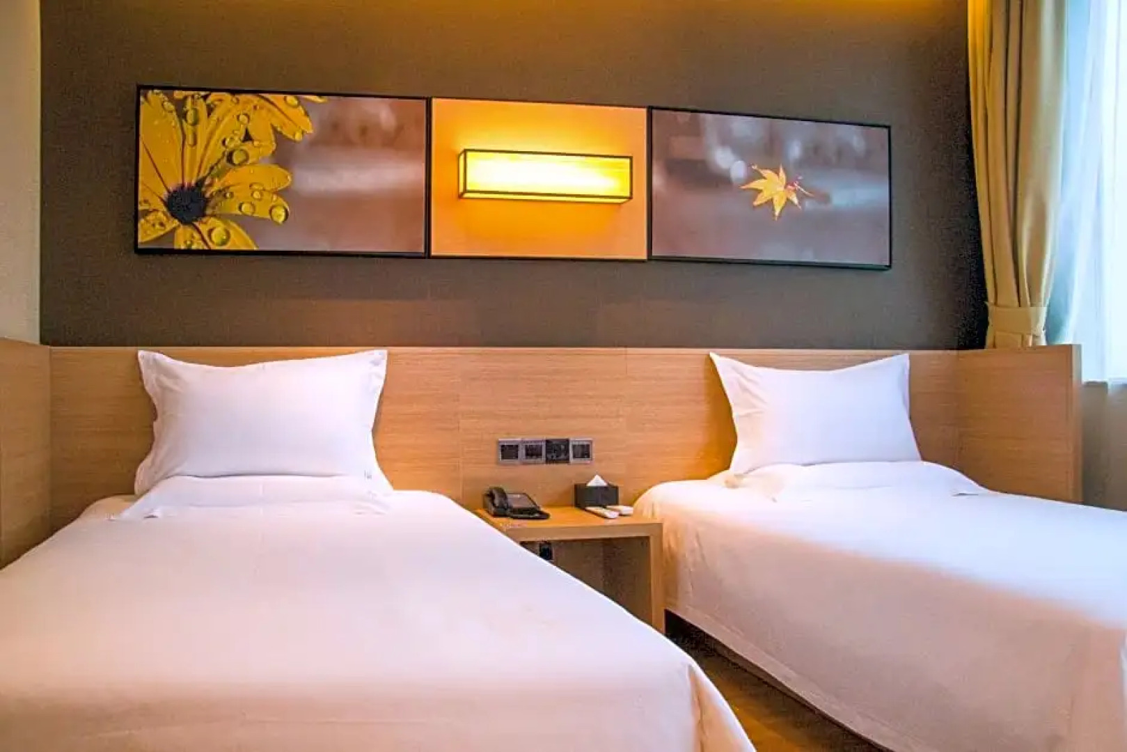 IU Hotel Zhoukou Huaiyang Xinyigao