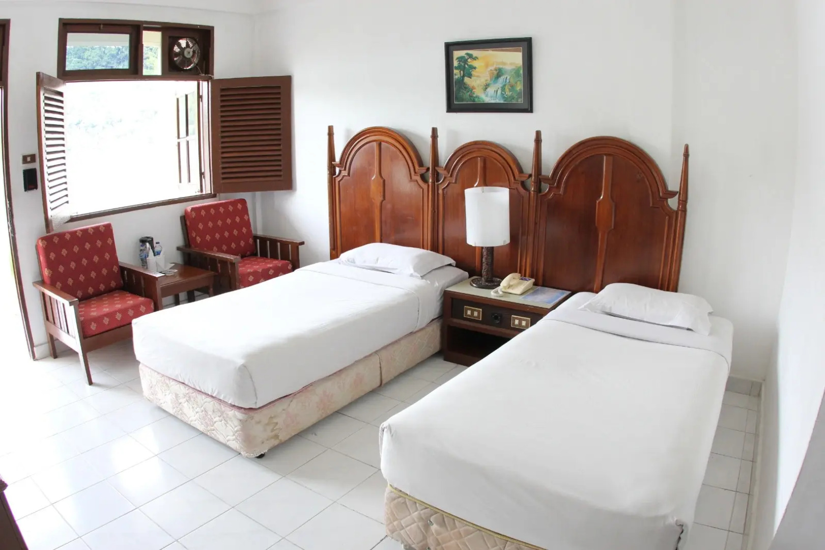 Danau Toba International Cottage