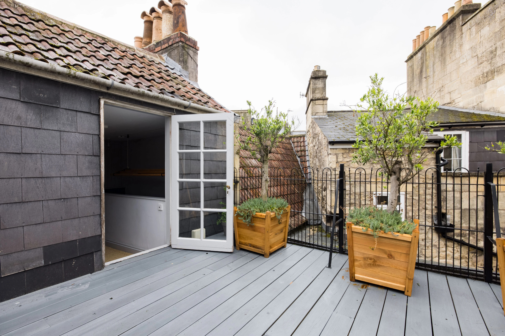 Spacious Georgian 3 Bedroom John Wood Townhouse