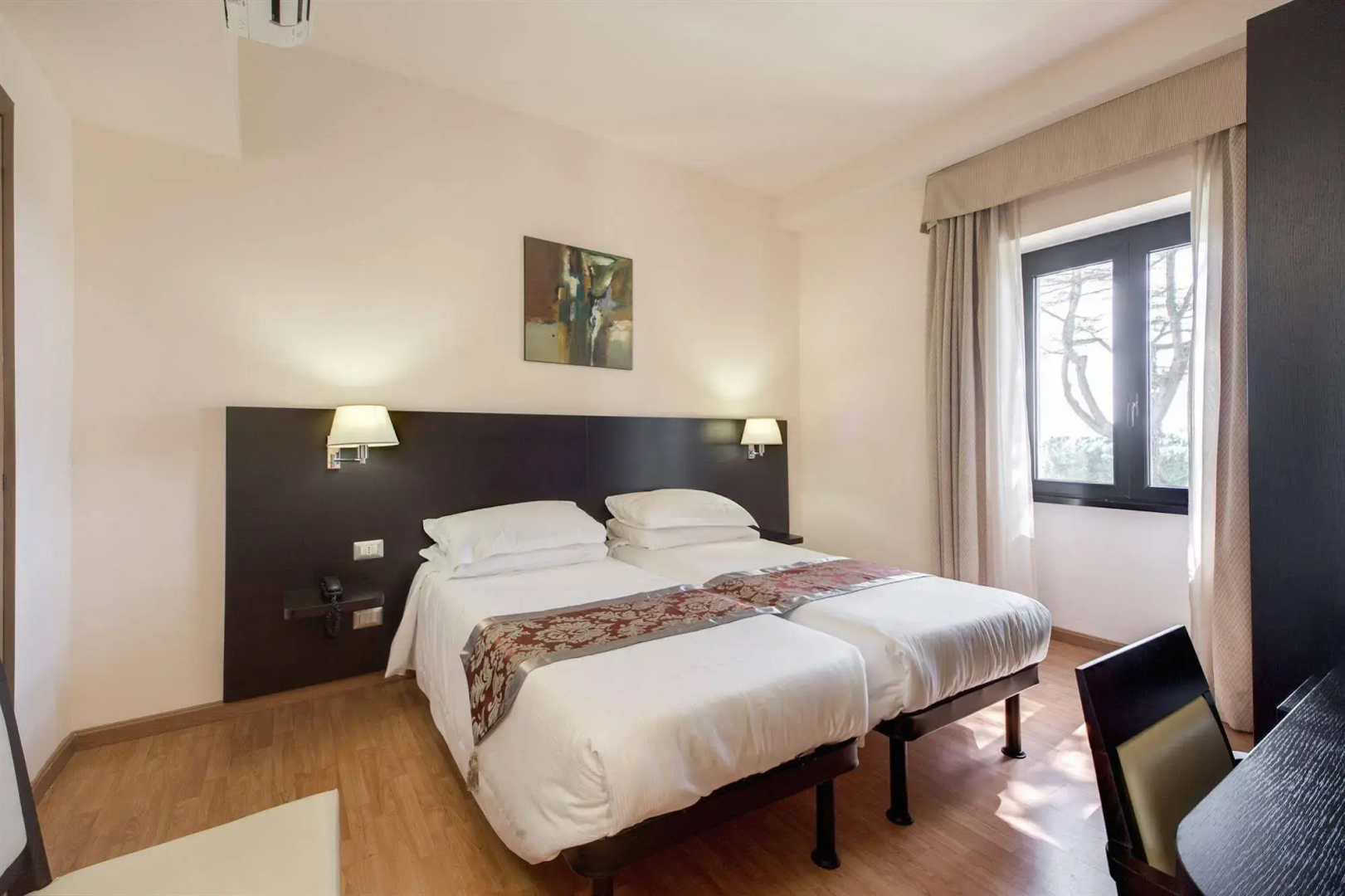 Regal Park Hotel