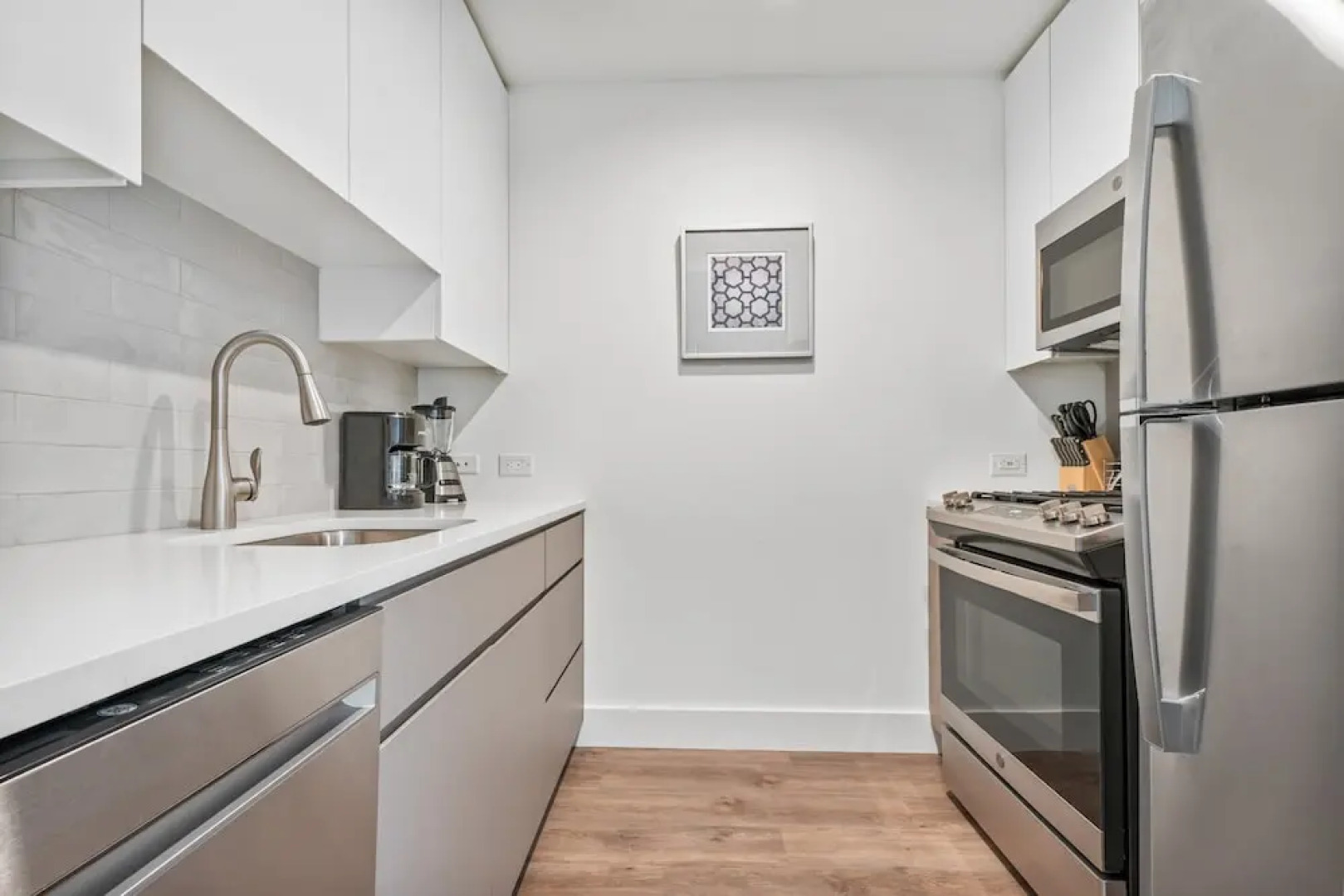 Global Luxury Suites in White Plains