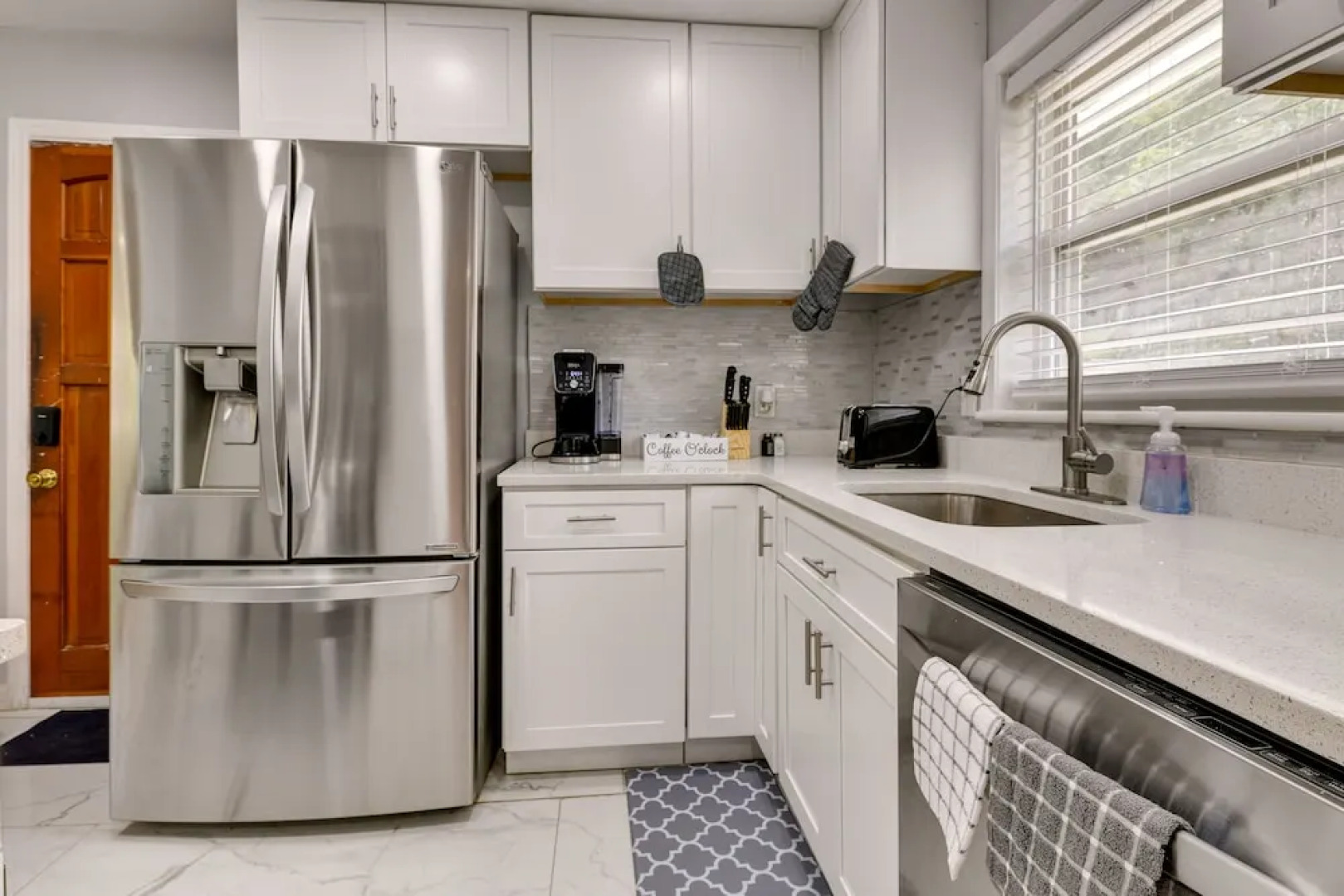 East Point Vacation Rental ~ 10 Mi to Downtown ATL