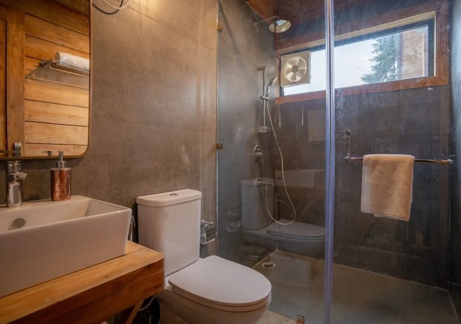 Avalon Cottages Kanatal