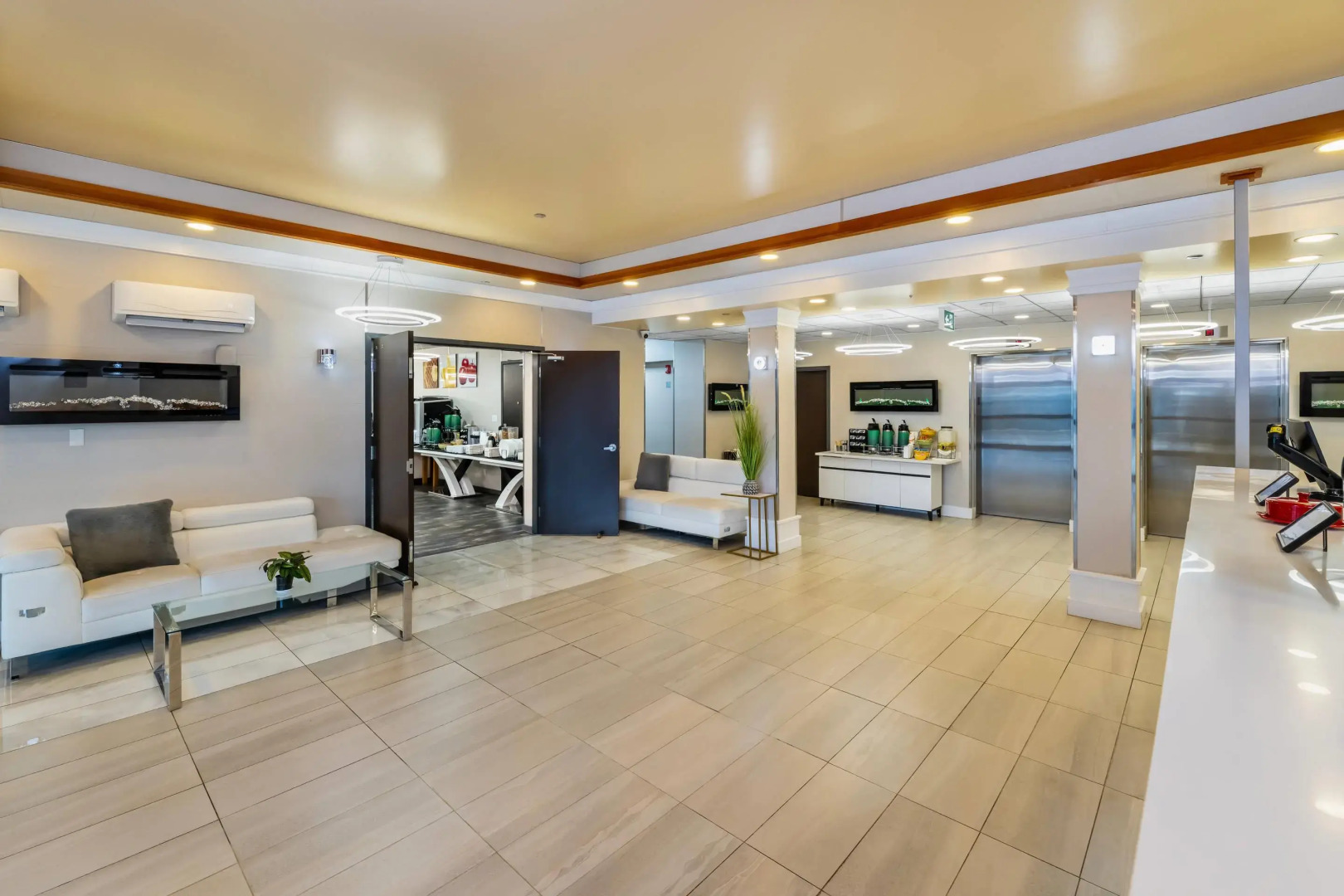 Quality Inn Sunshine Suites