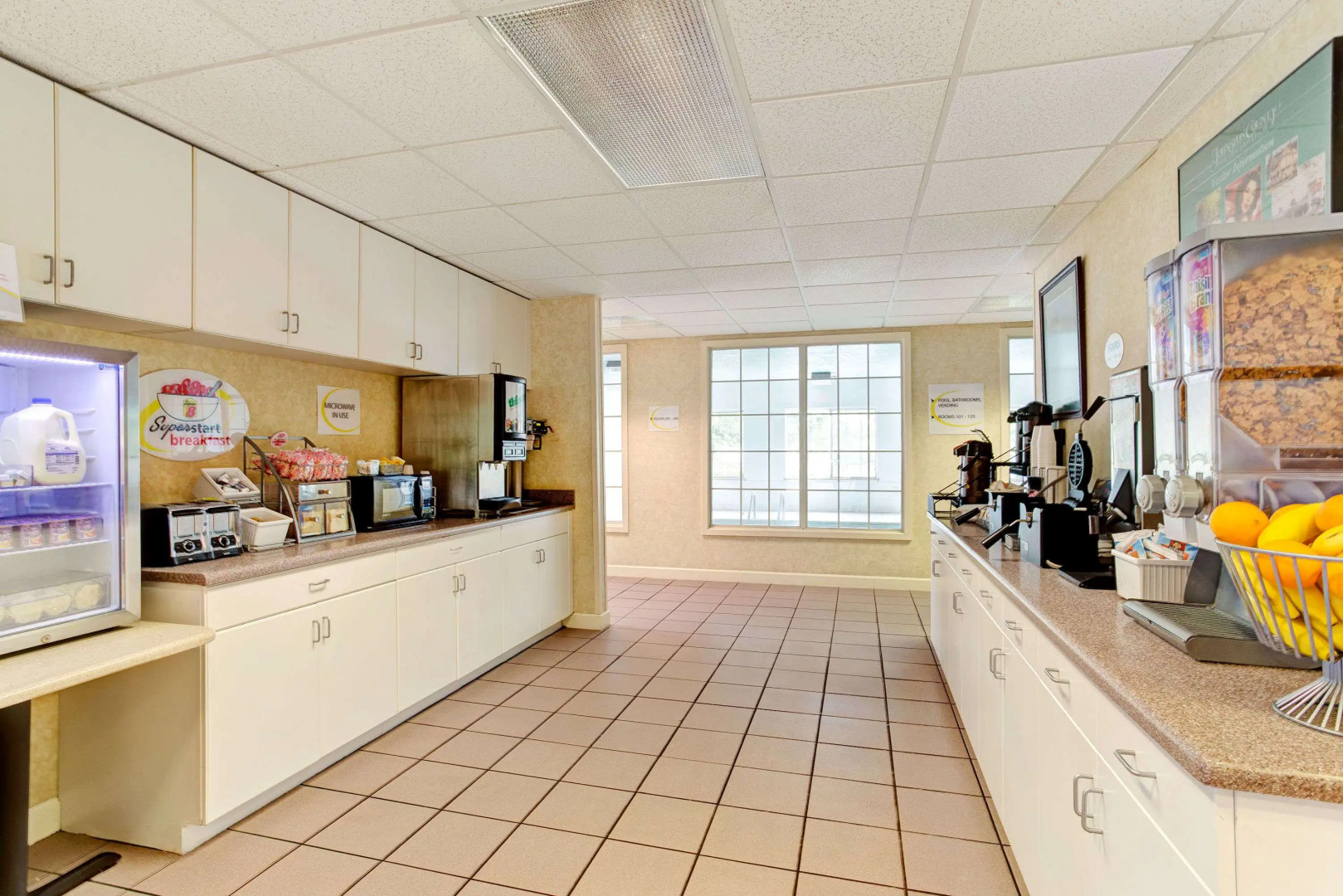 Super 8 by Wyndham Smithfield/Selma