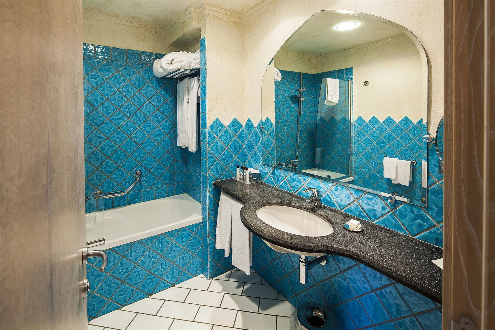 Therasia Resort Sea & Spa - The Leading Hotels of the World