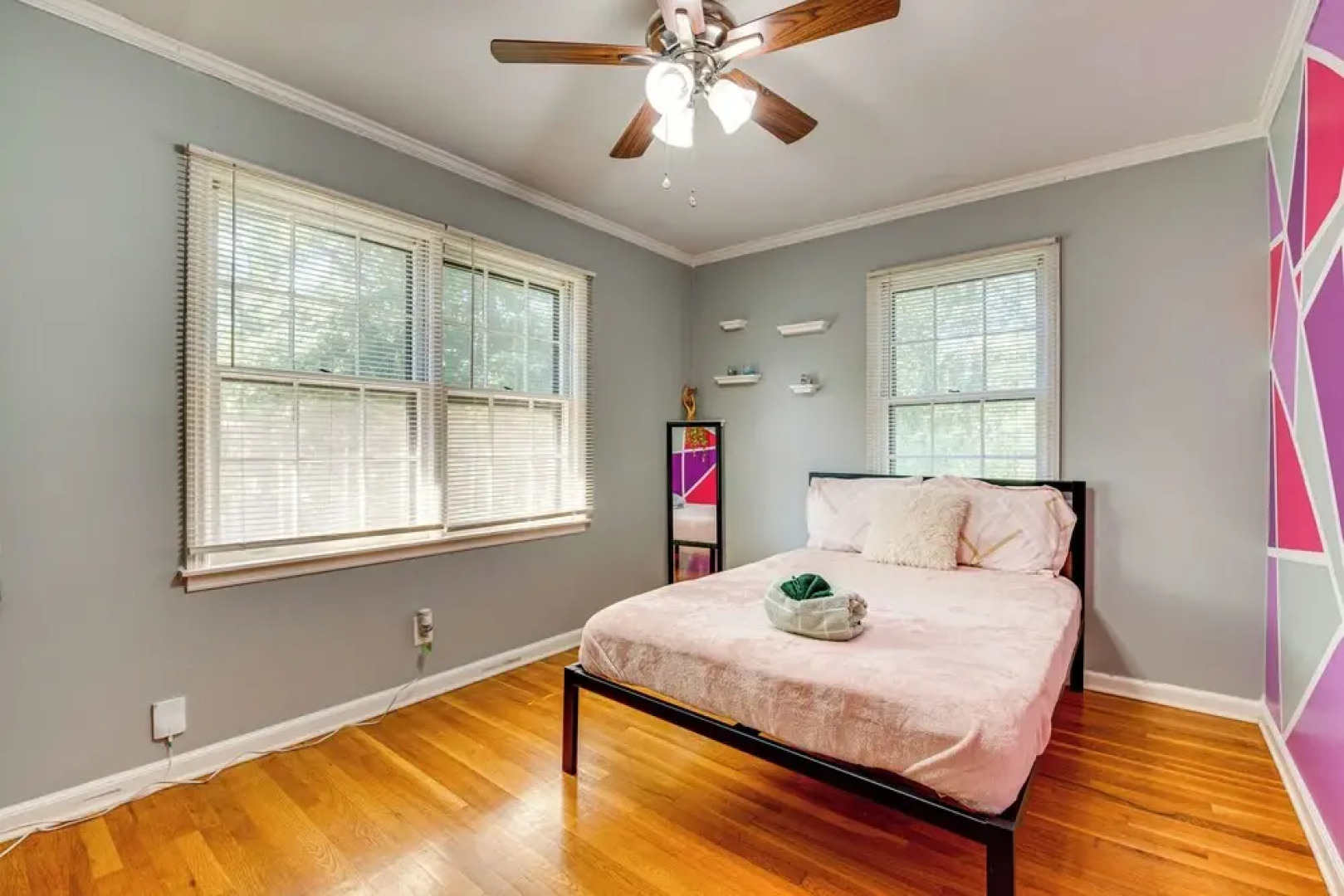 Spacious Home w/ Hot Tub, 14 Mi to Downtown Atl!