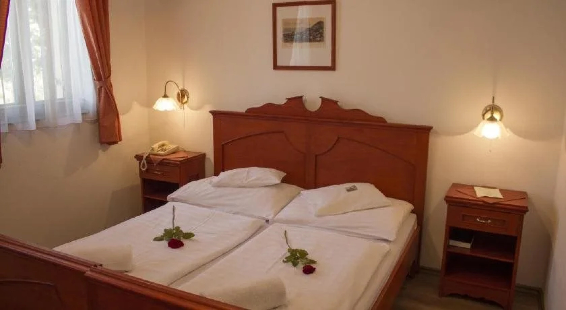 Mr. Görgey Art Hotel & Bistro