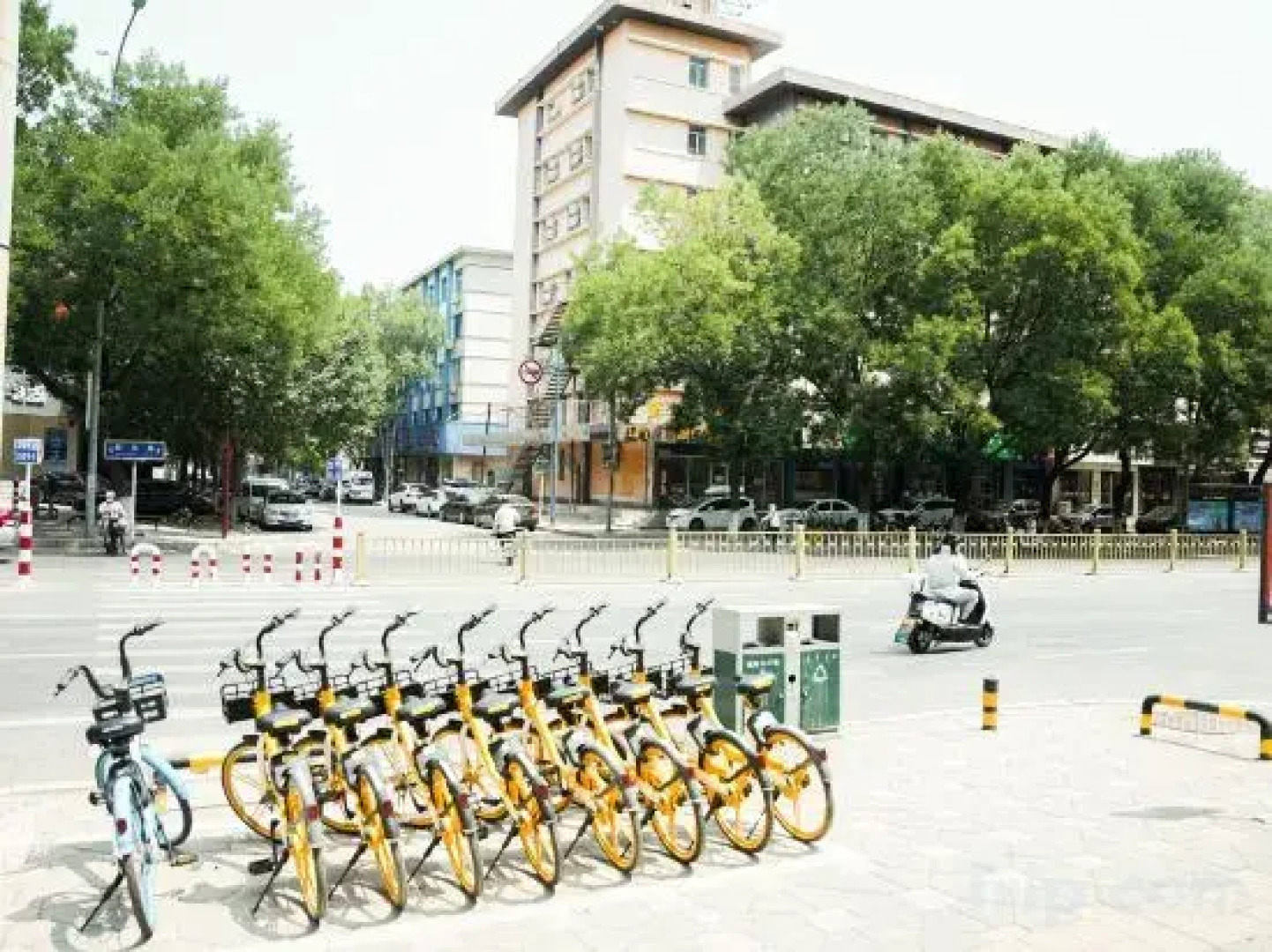 Futeng Wangluo Business Hotel