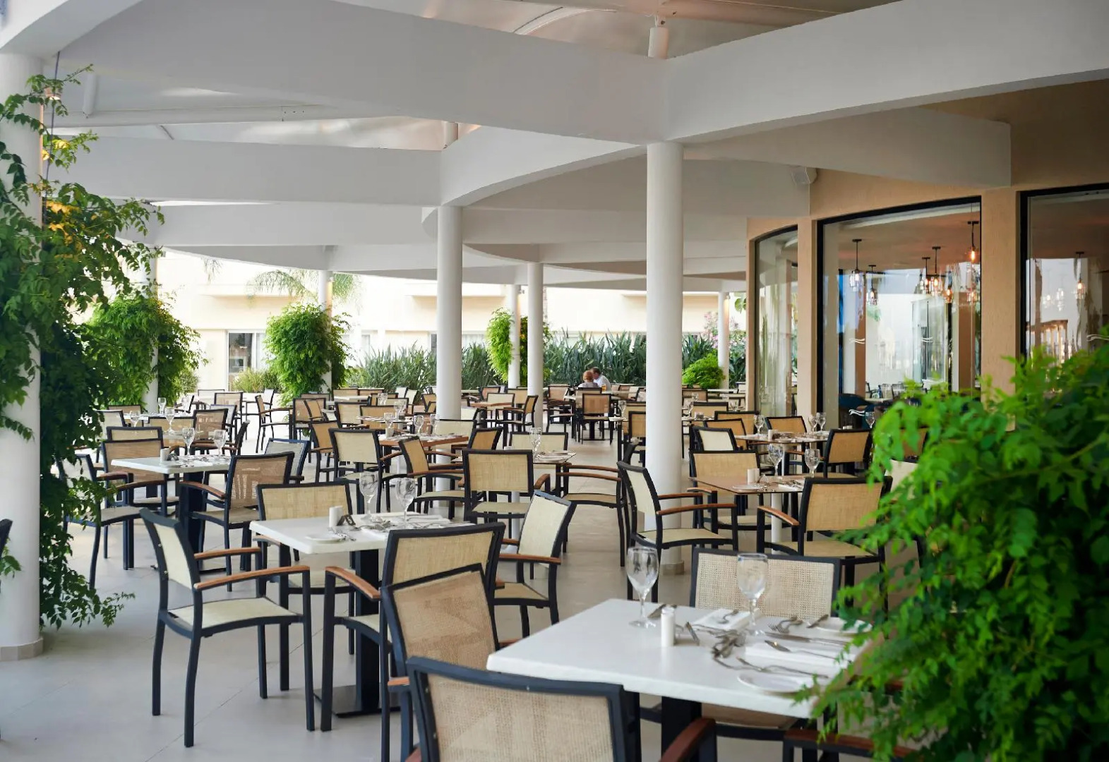 Brilliant Hotel Apartments