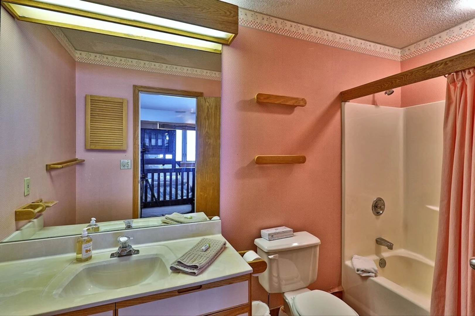 The Woods D2 Light And Airy Killington Condo Amazing Location