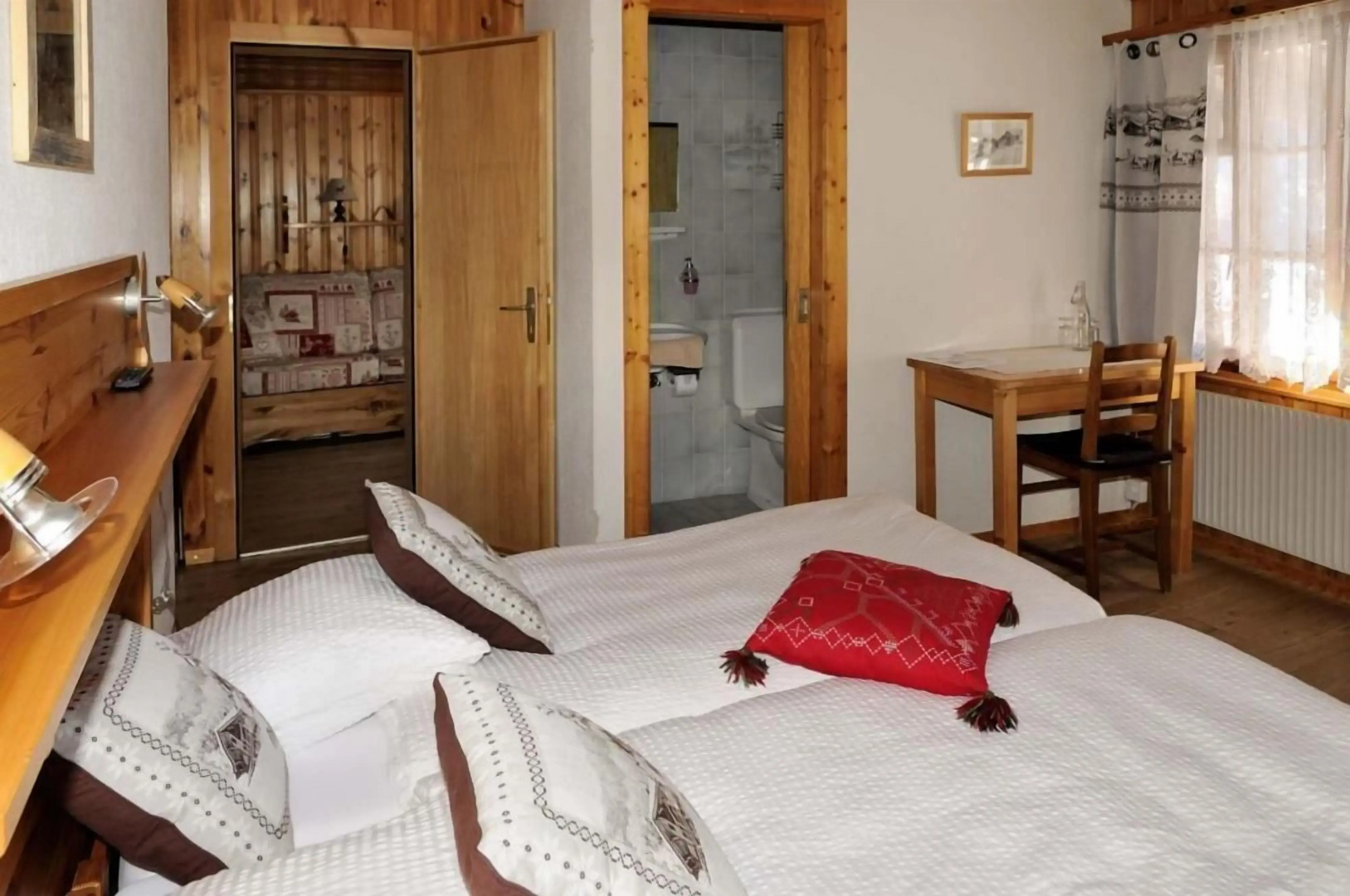 Hôtel Dents de Veisivi