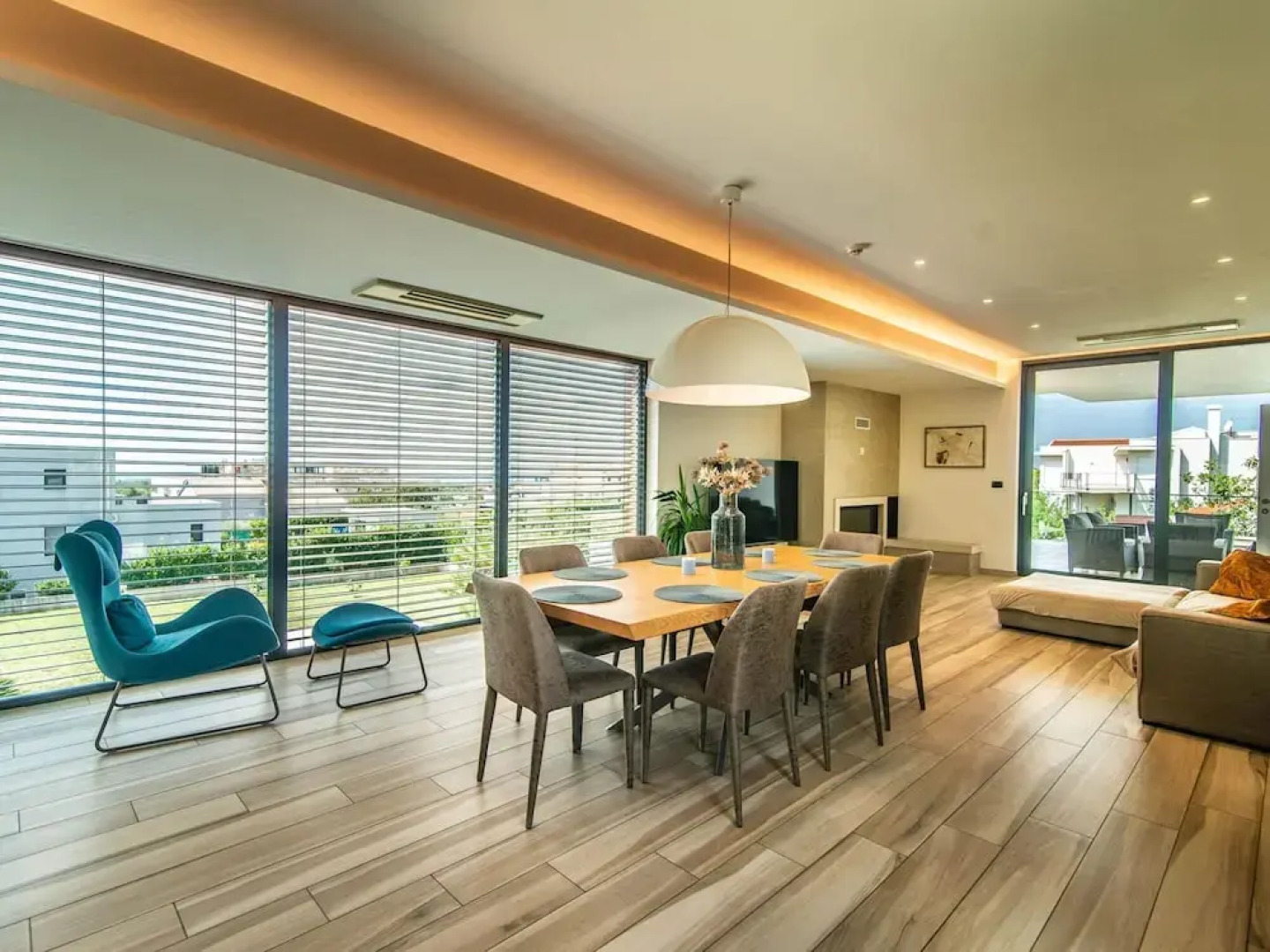 Luxury Villa With Pool and sea View