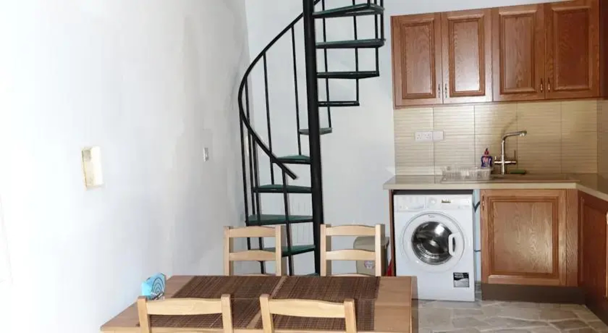 Papaioannou Guest Houses