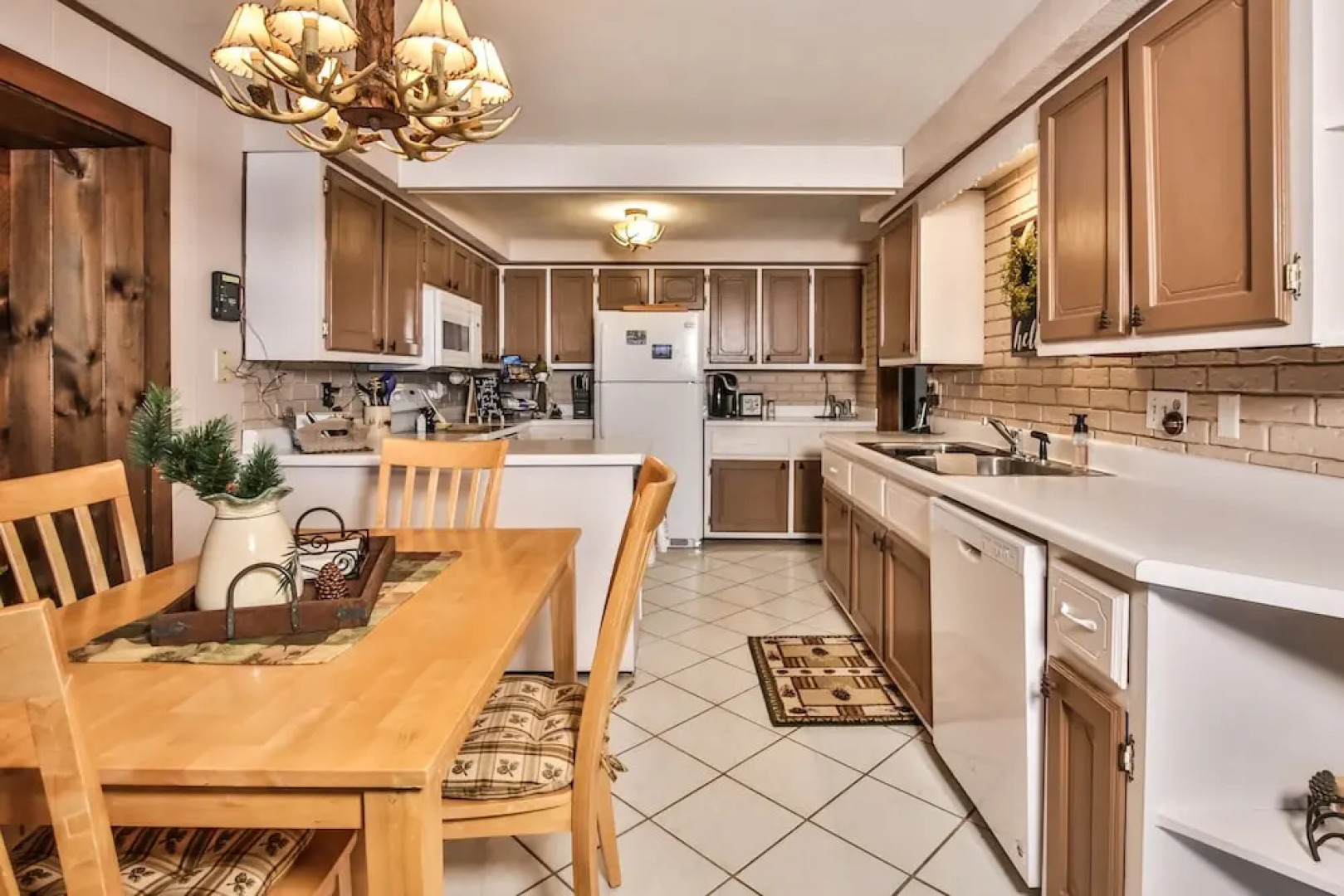 East Bay Hideaway - 4 Br Home