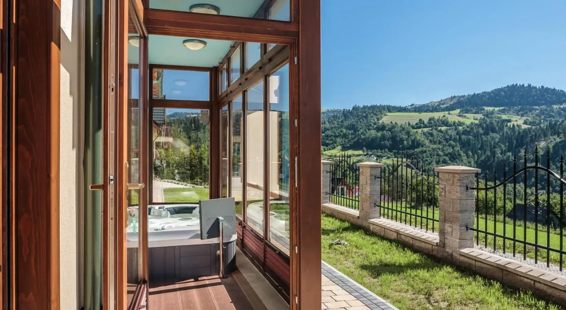 Hillside Cottage Eliza