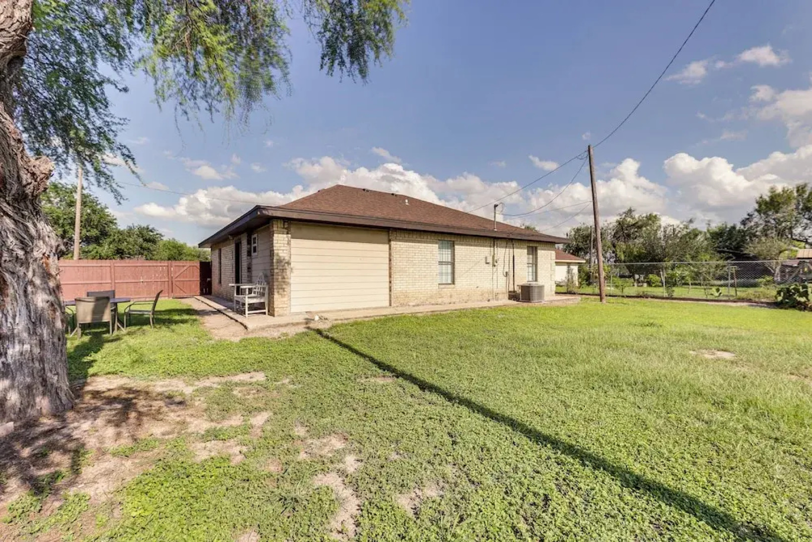 San Juan Home w/ Spacious Backyard Near Border!