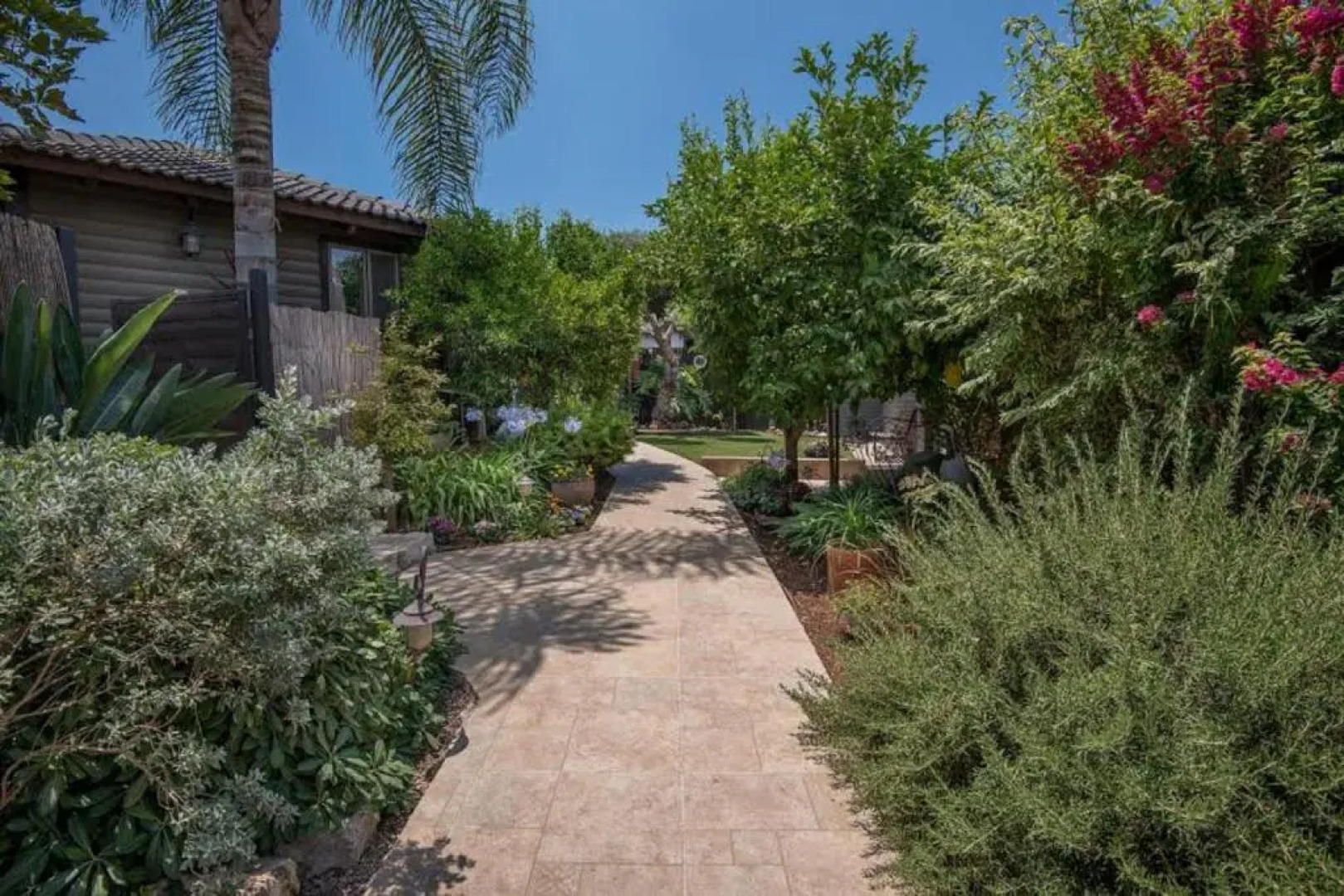 Talia Cabin Guest & Spa