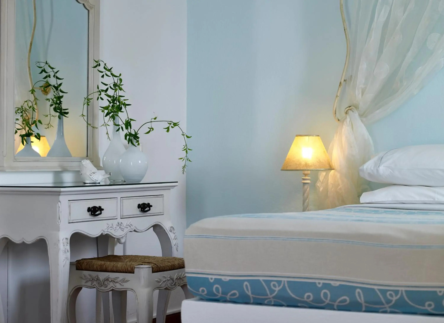 Folegandros Apartments