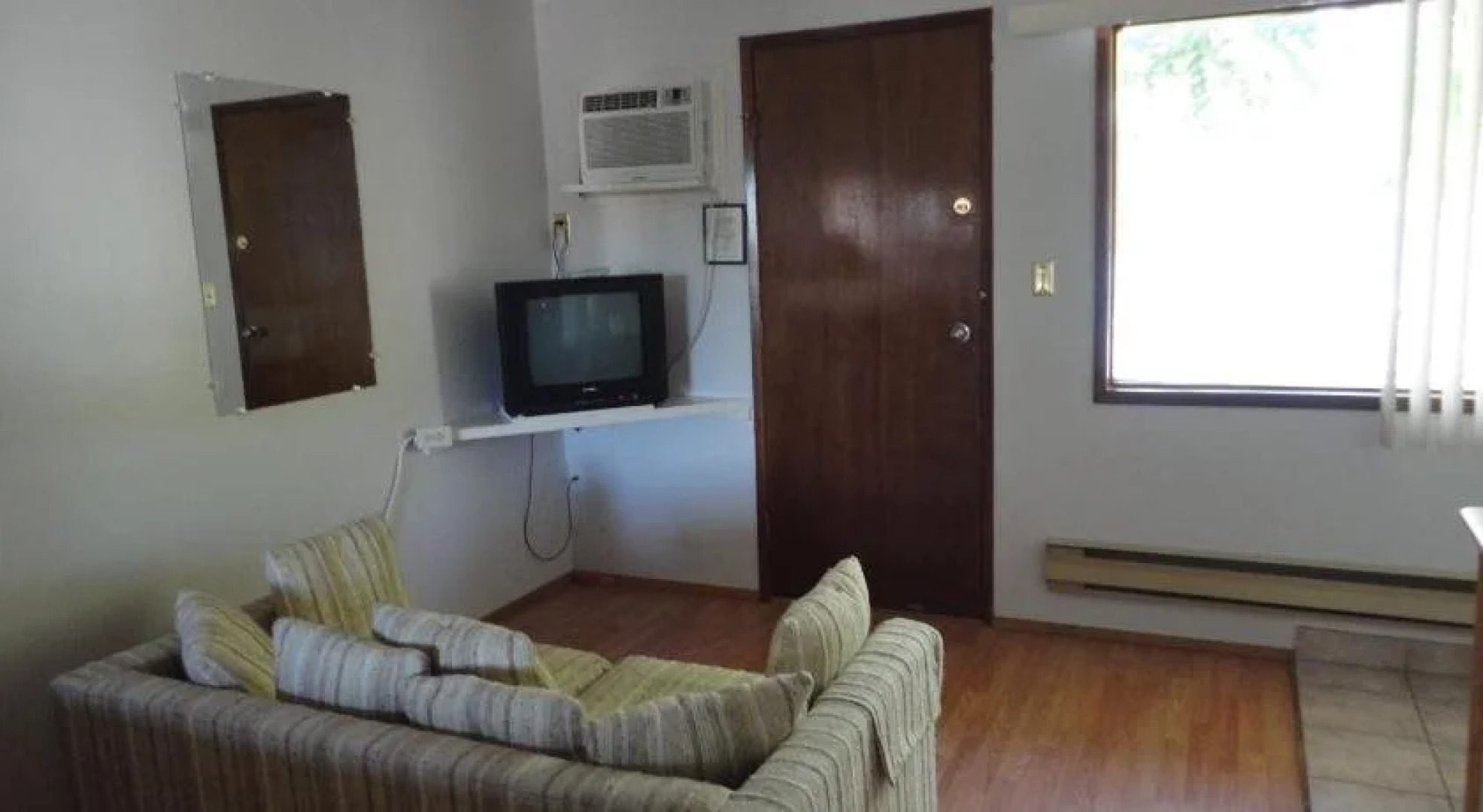 Bella Villa Motel & Resort