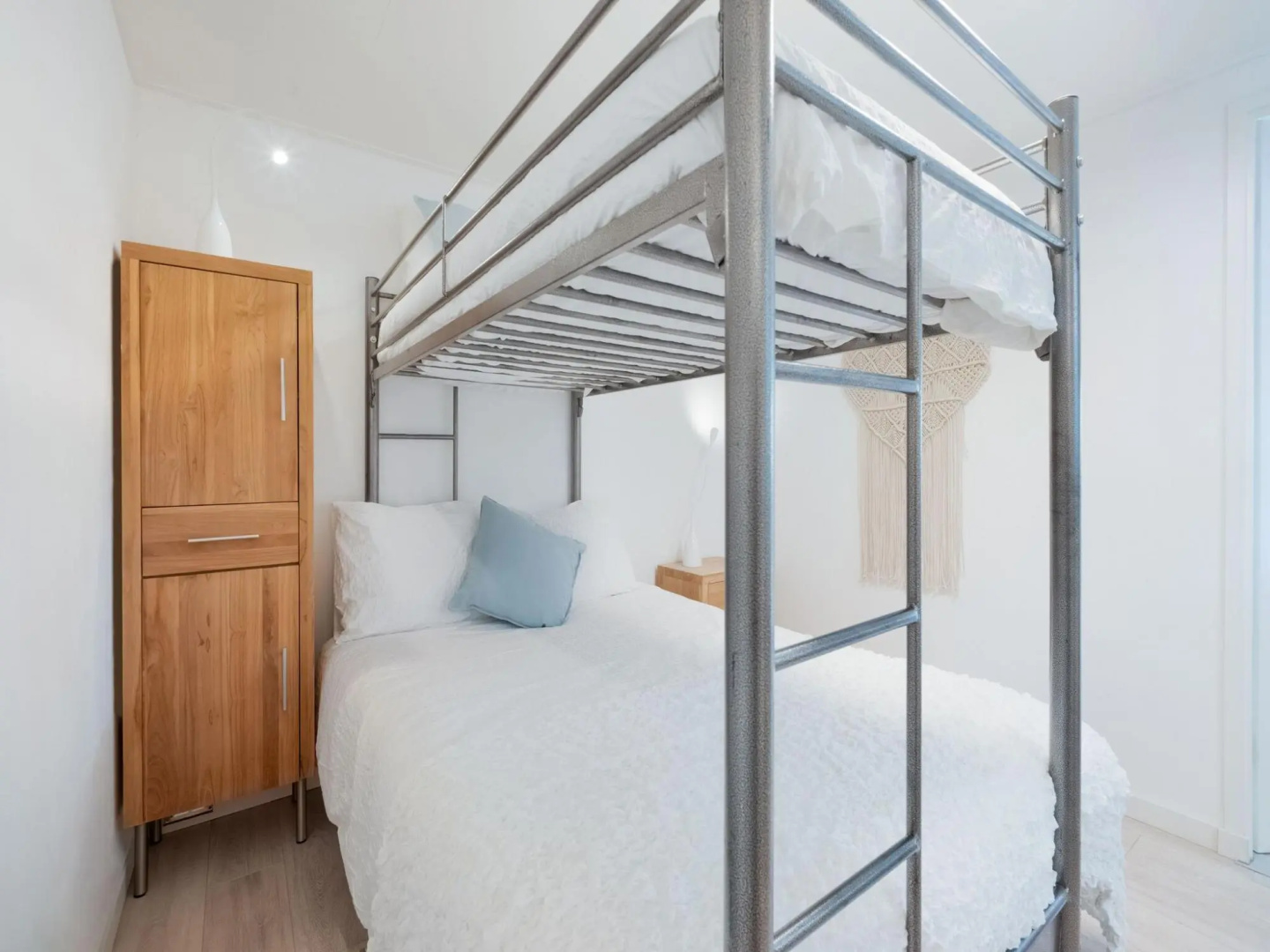 Idyllic Holiday Home in Ooltgensplaat With Private Terrace