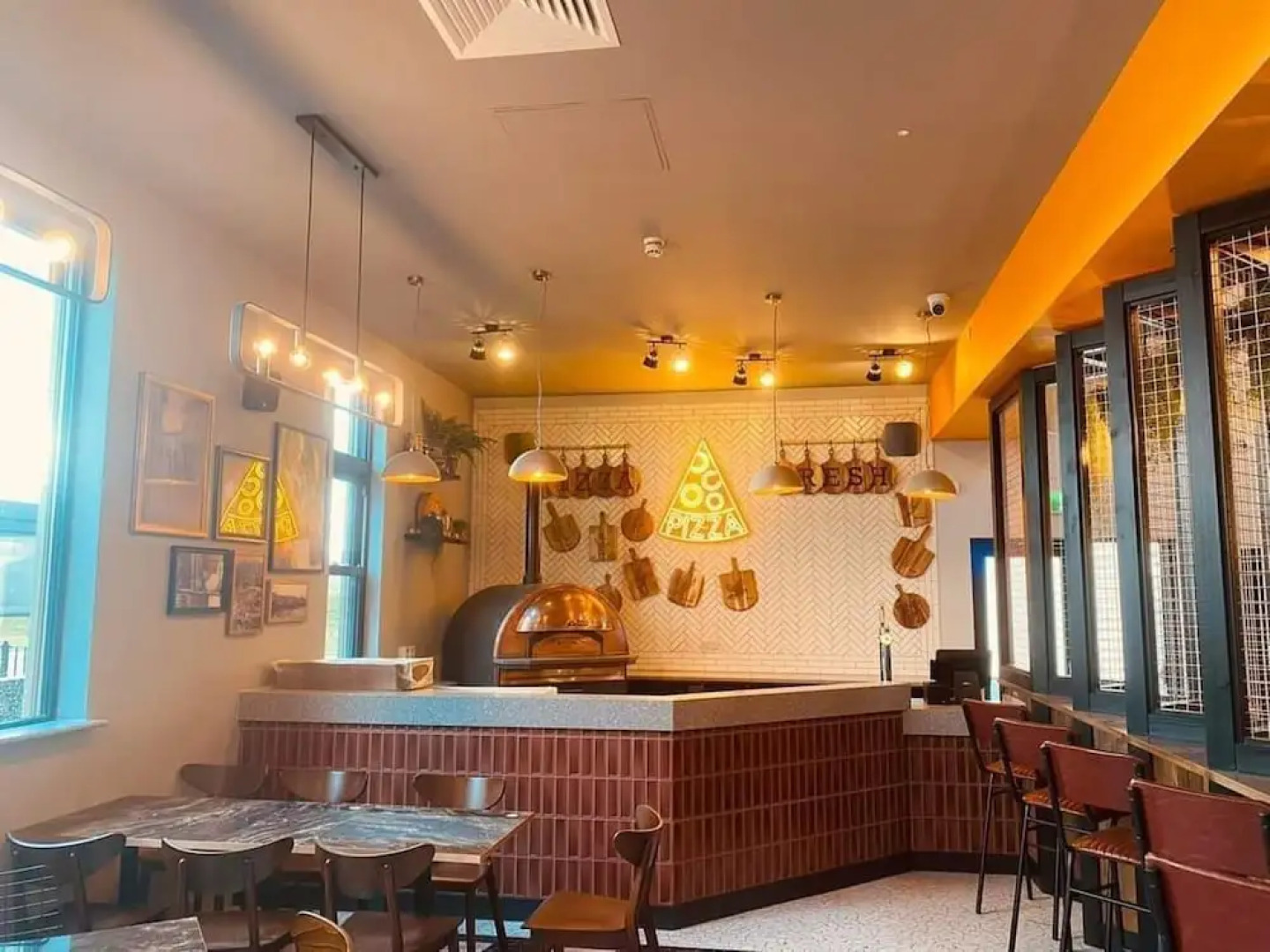 Adorable 2 Bedroom Caravan in Clacton-on-sea