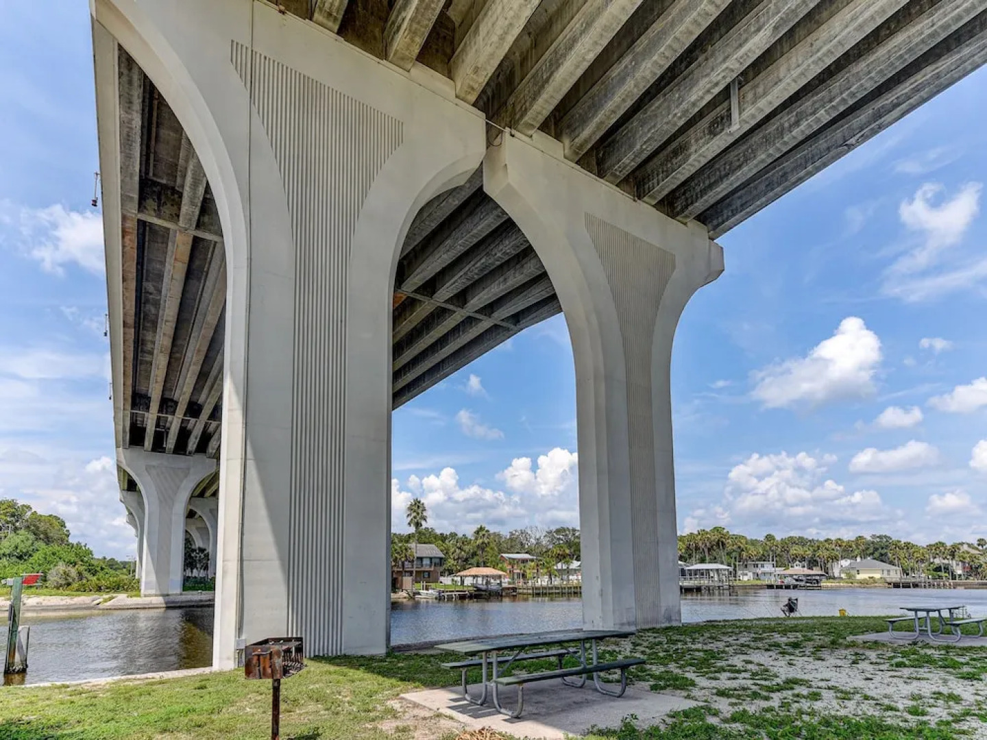 Island Retreat Upper B by Vtrips