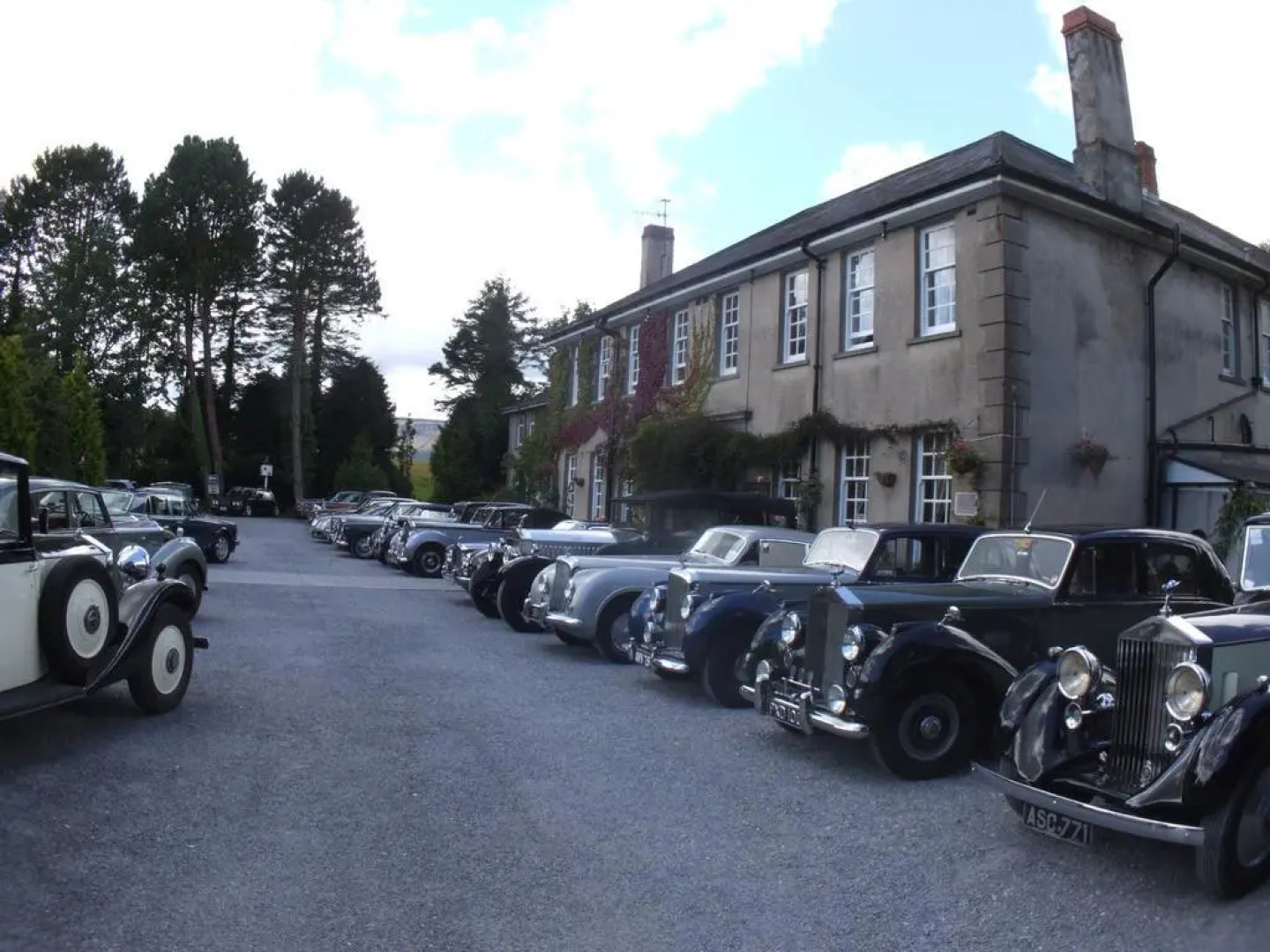 Ty Newydd Country Hotel