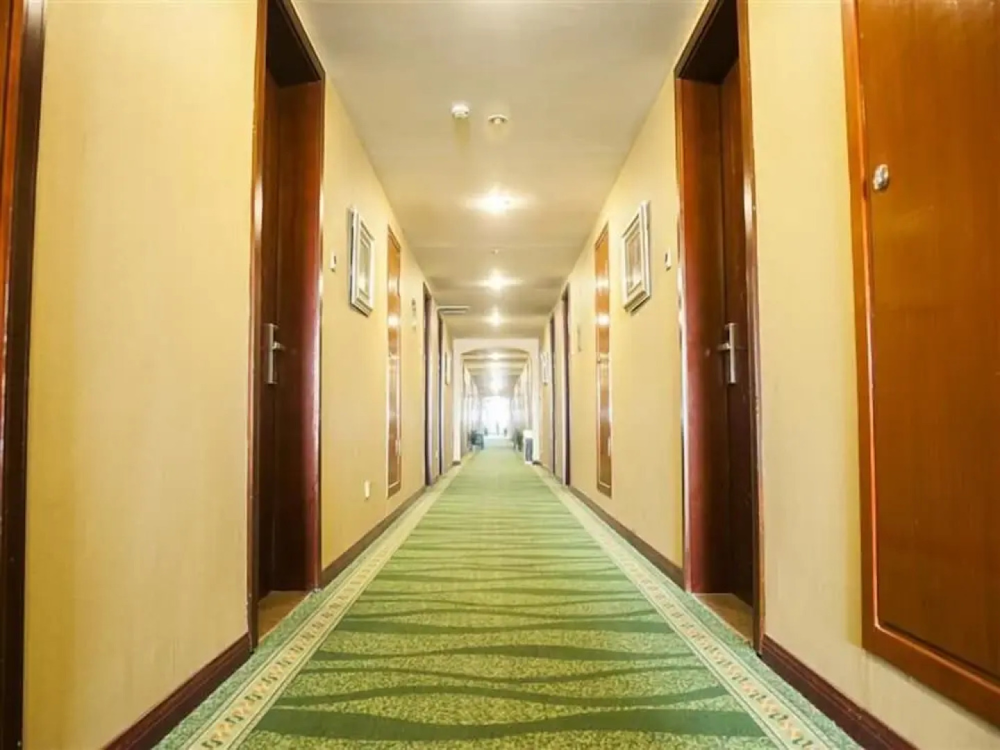 GreenTree Inn Changzhou Dinosaur City Qingyang North Road Business Hotel