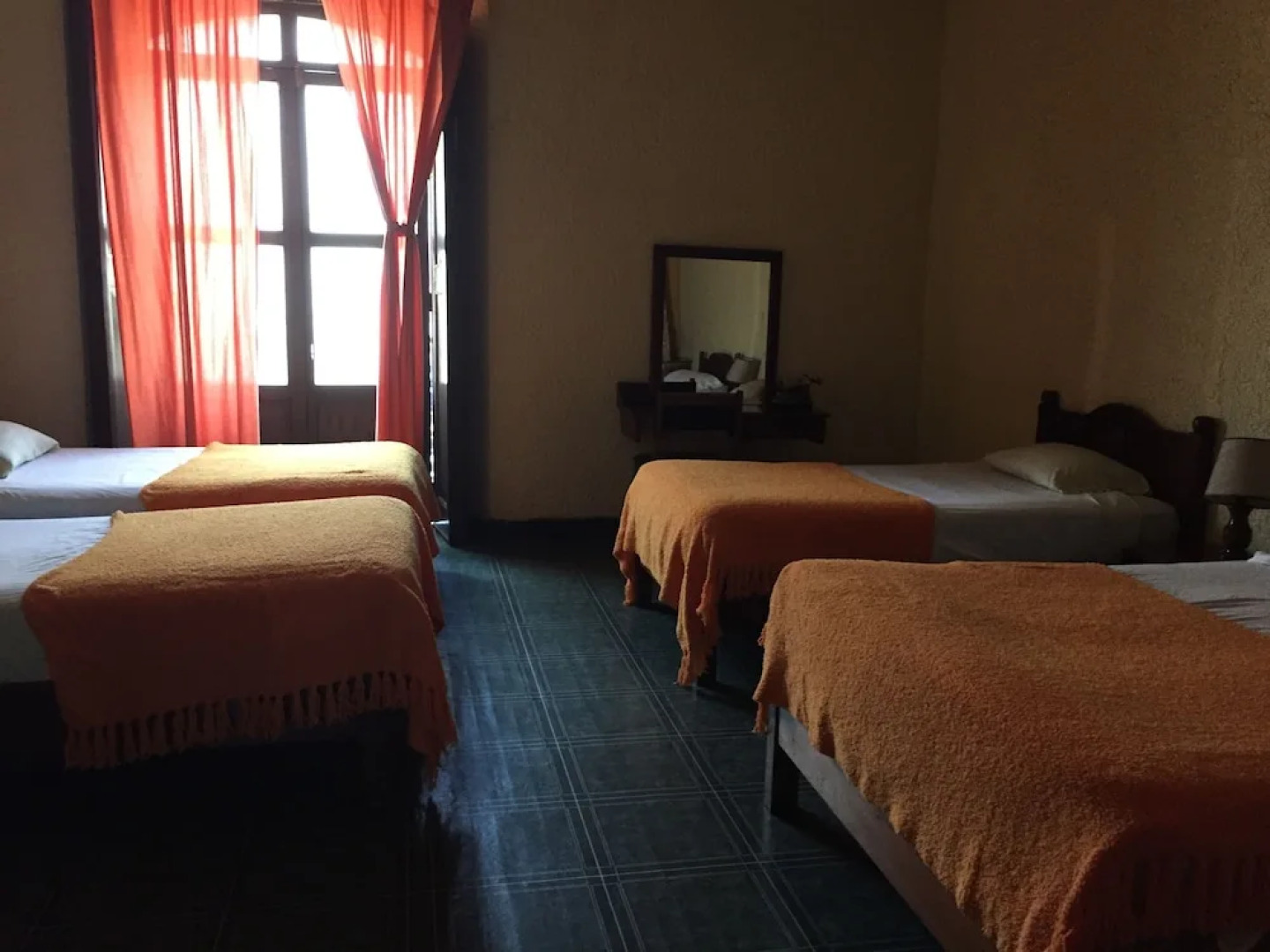 Hotel Villa Real Plaza