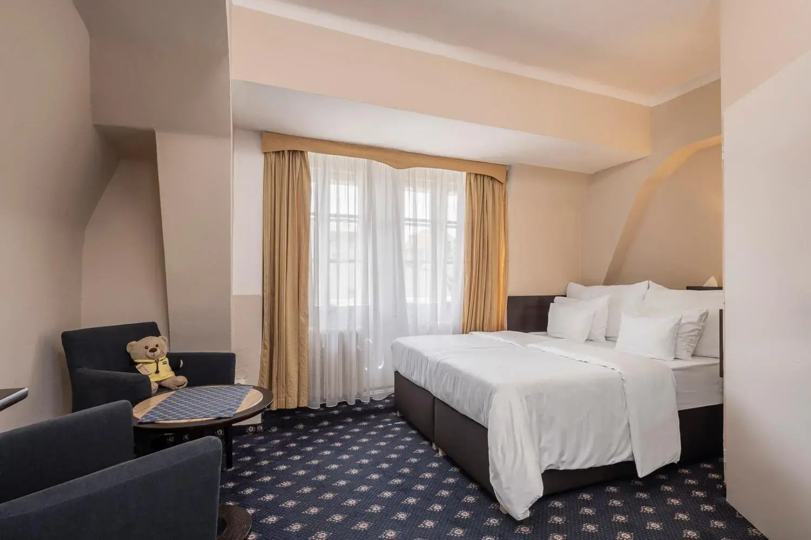 Pytloun Old Armoury Hotel Prague