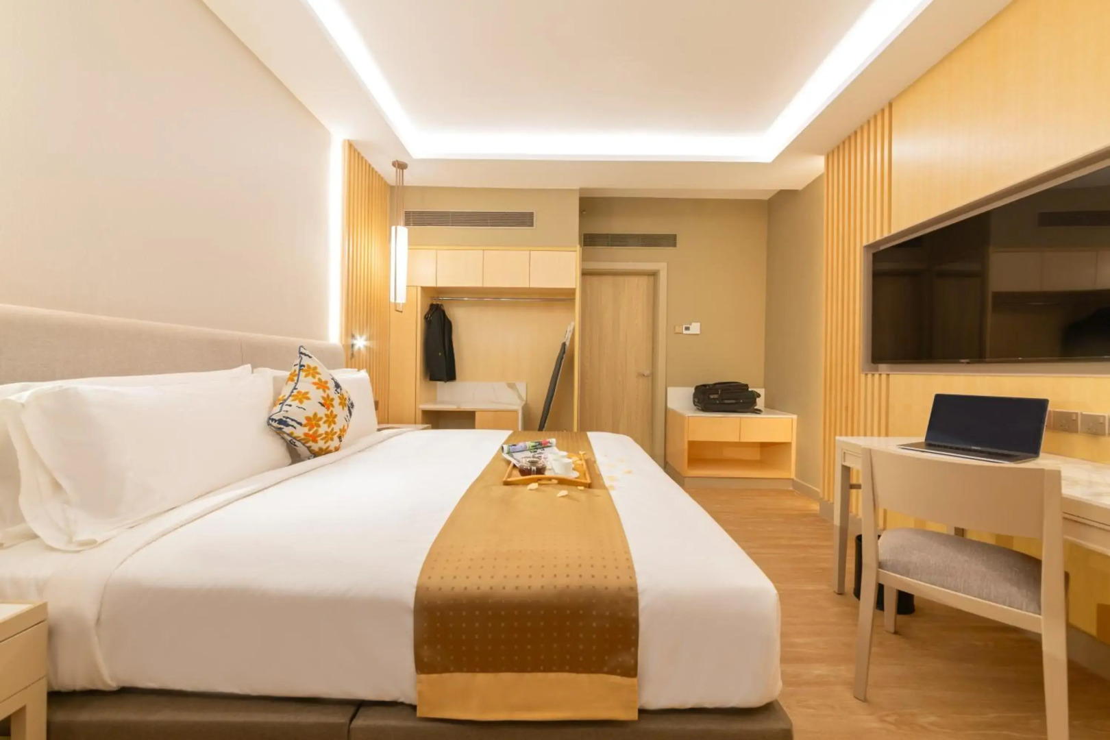 Glenmarie Hotel & Golf Resort