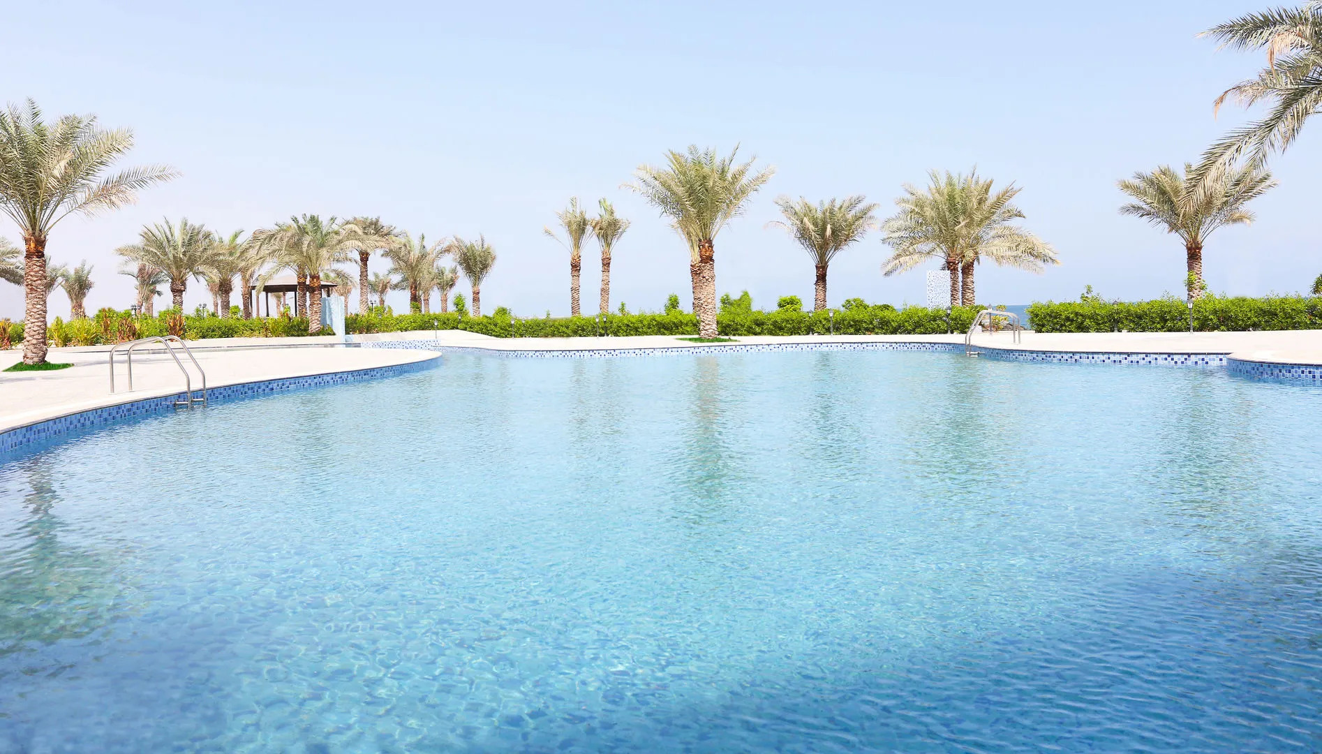 Al Bahar Hotel & Resort